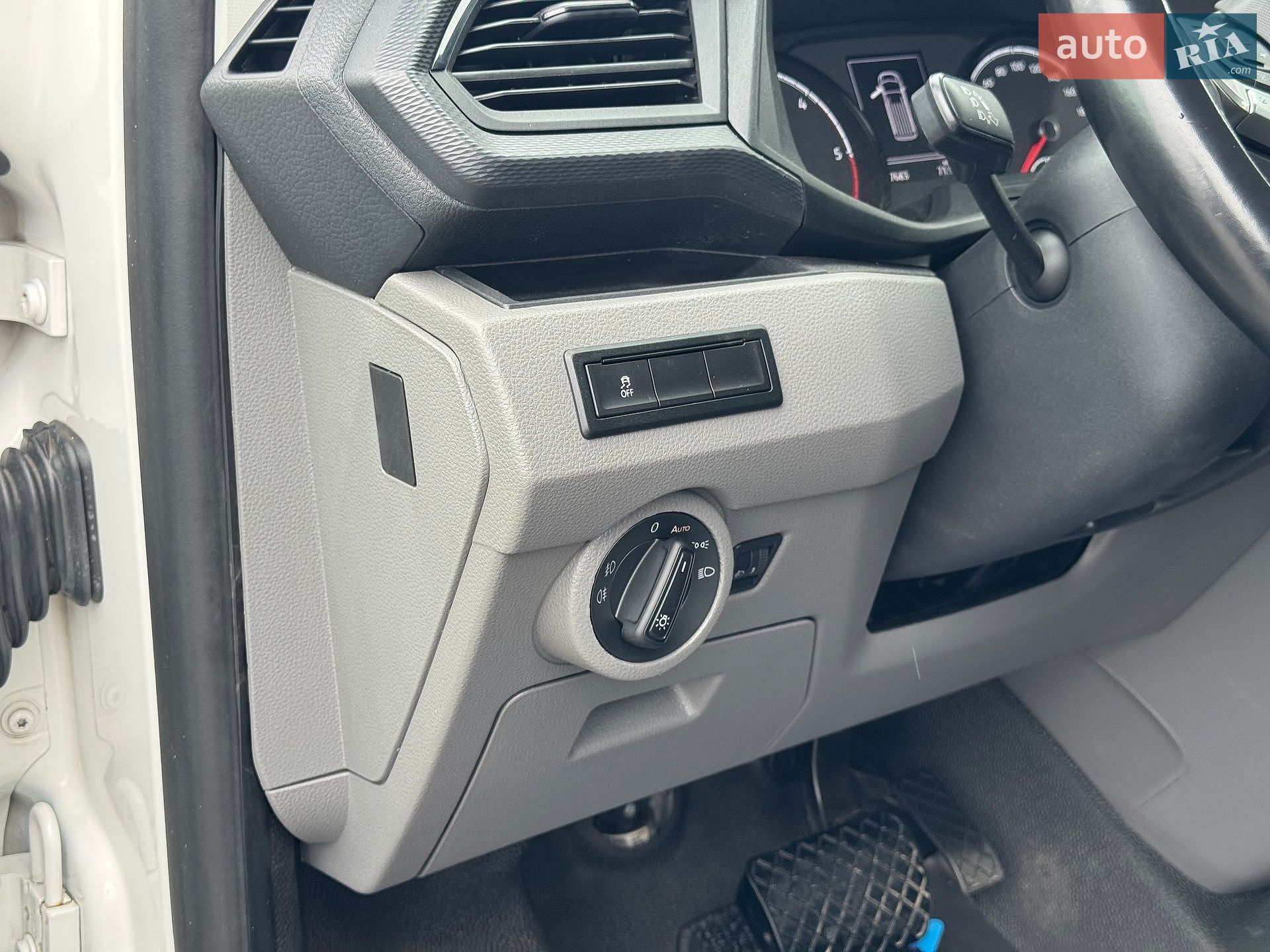 Volkswagen Transporter 2020 VIN WV1ZZZ7HZMH058162 фото оголошення 15 з 27