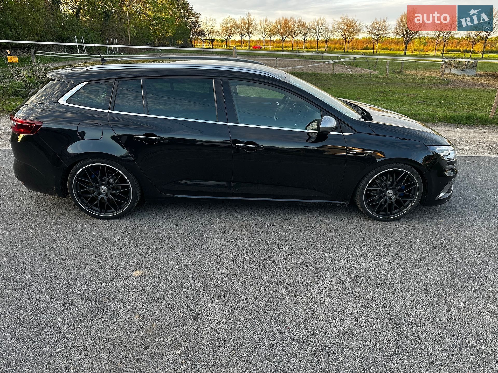 Renault Megane 2016 VIN VF1RFB00056388836 фото оголошення 3 з 38