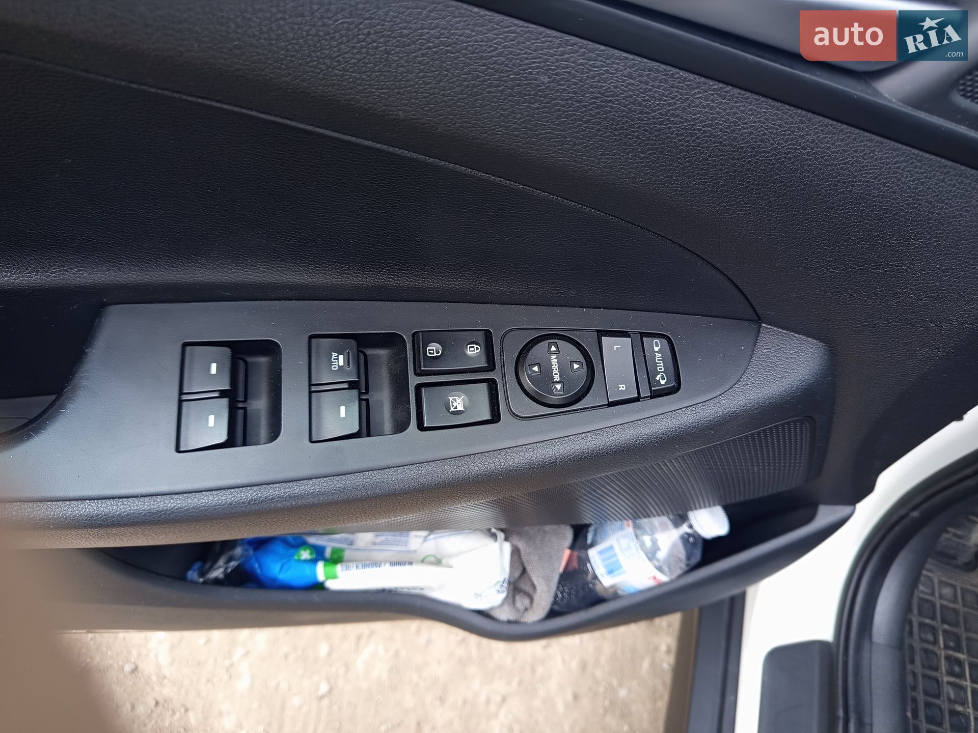 Hyundai Tucson 2015 VIN TMAJ381ACGJ080257 фото оголошення 29 з 33