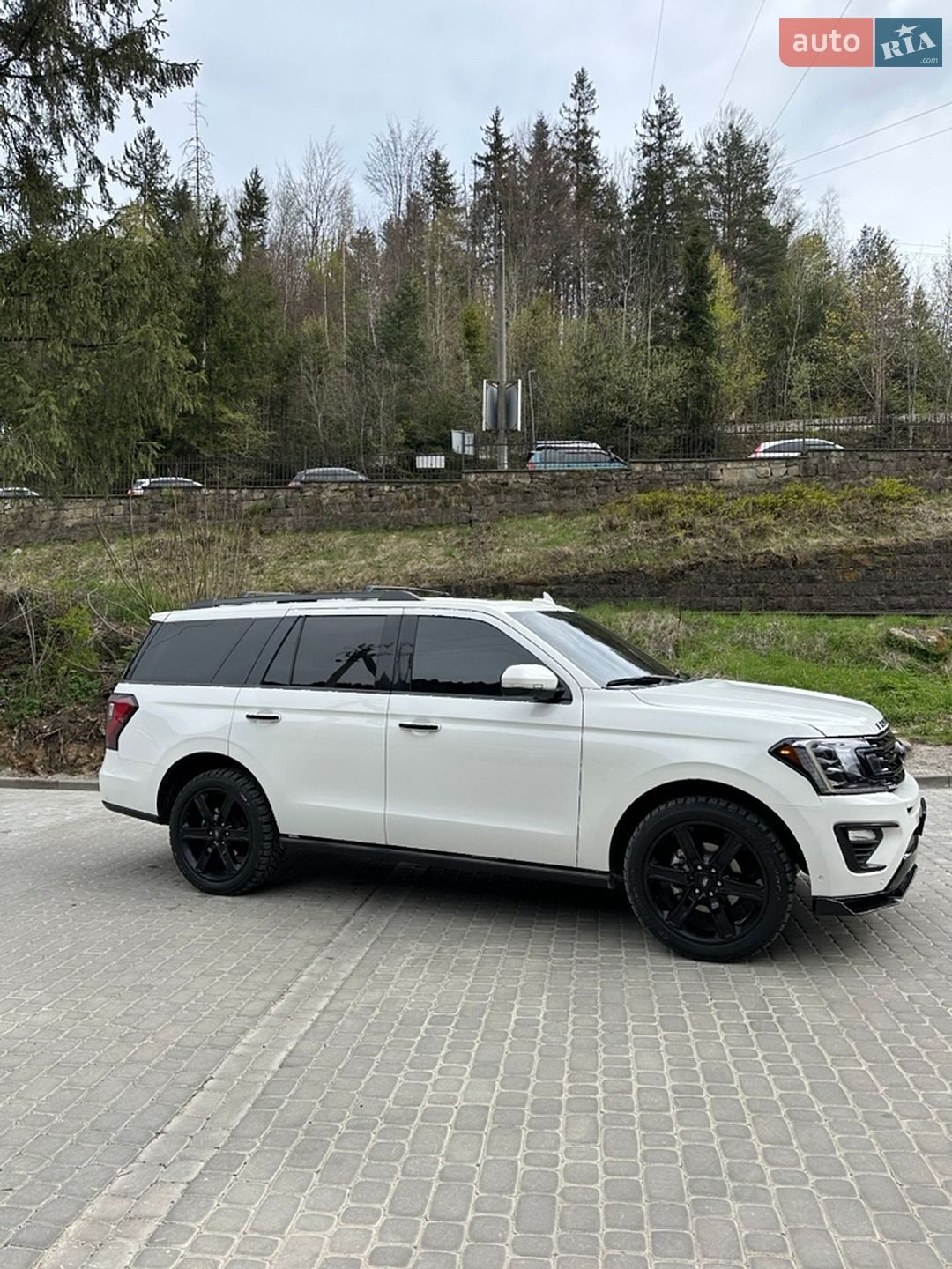 Ford Expedition 2021 VIN 1FMJU2ATXMEA28079 фото оголошення 4 з 26