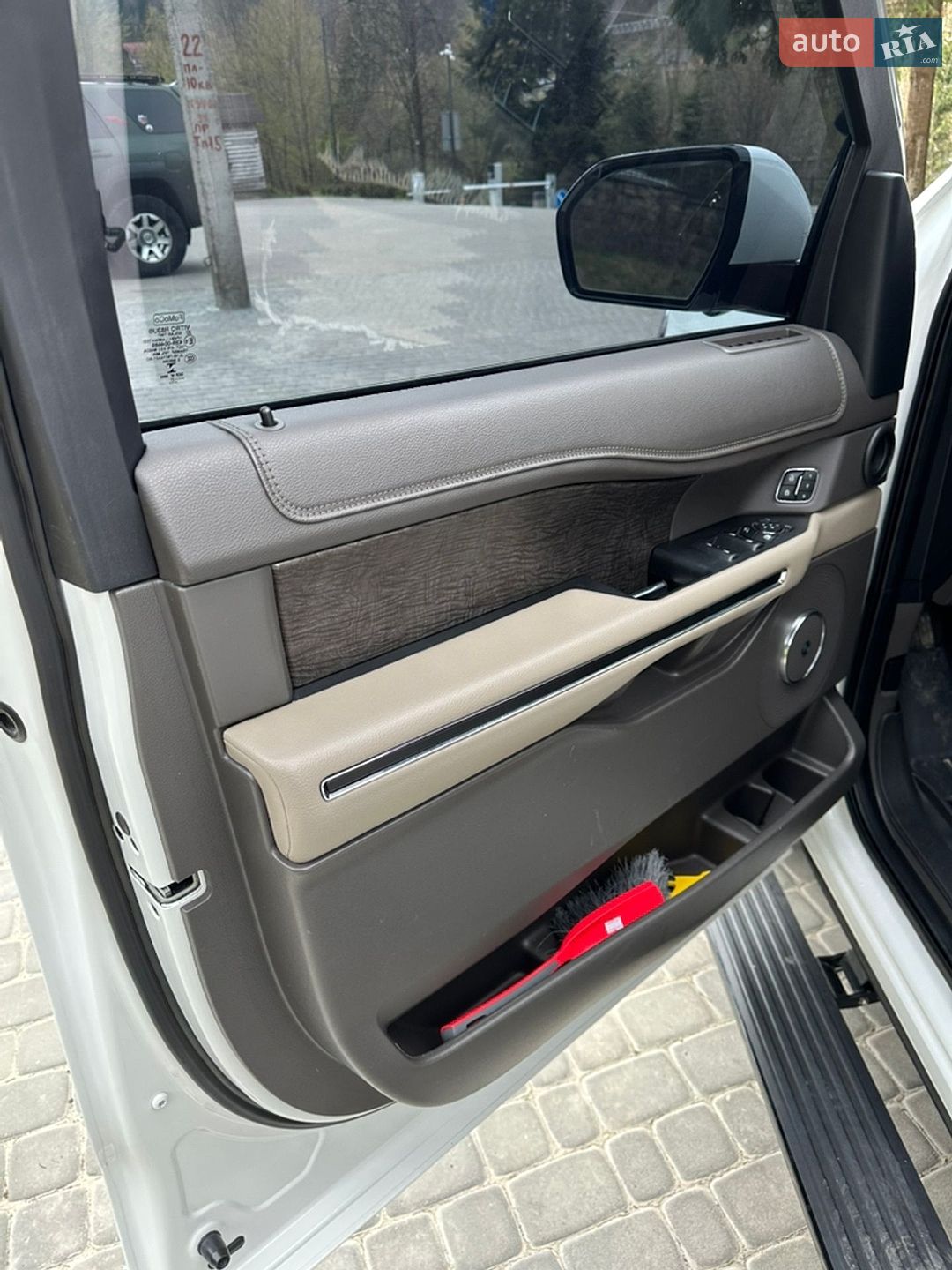 Ford Expedition 2021 VIN 1FMJU2ATXMEA28079 фото оголошення 16 з 26