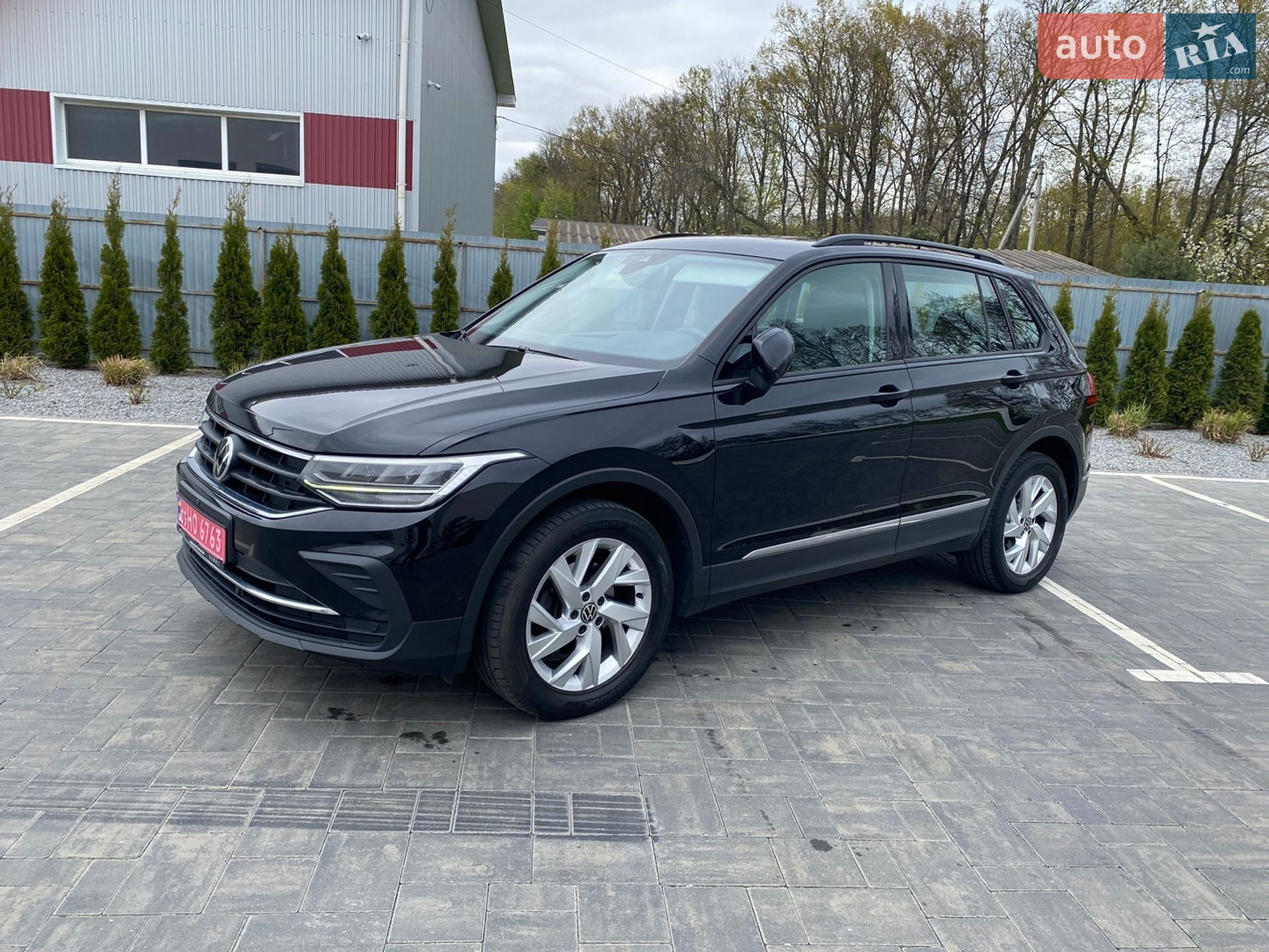 Volkswagen Tiguan 2021 VIN WVGZZZ5NZMW033791 фото оголошення 3 з 37