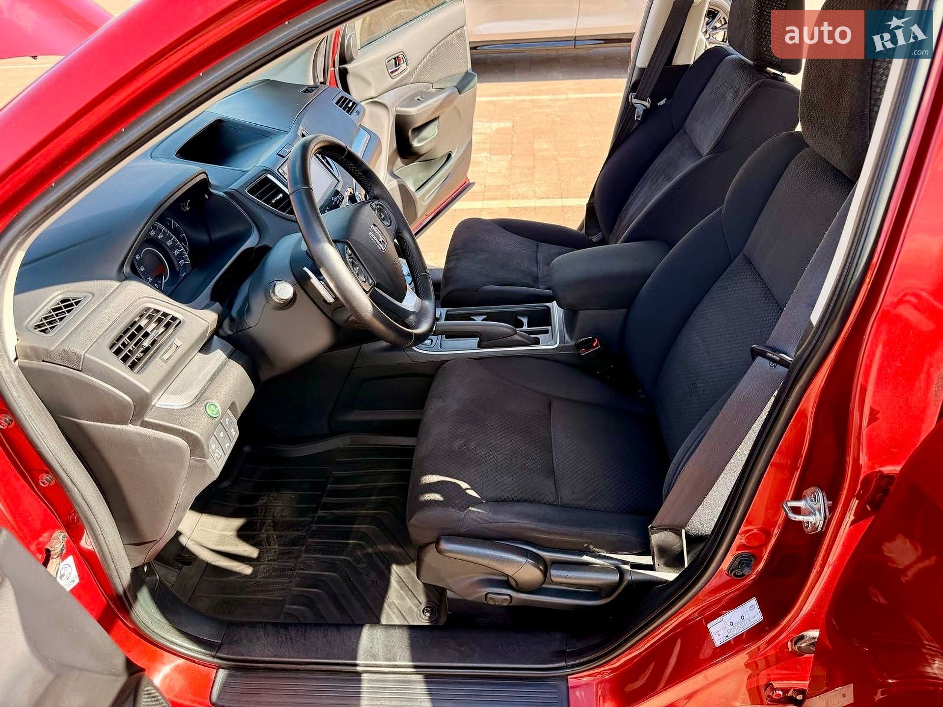 Honda CR-V 2016 VIN SHSRE6870FU530983 фото оголошення 40 з 49