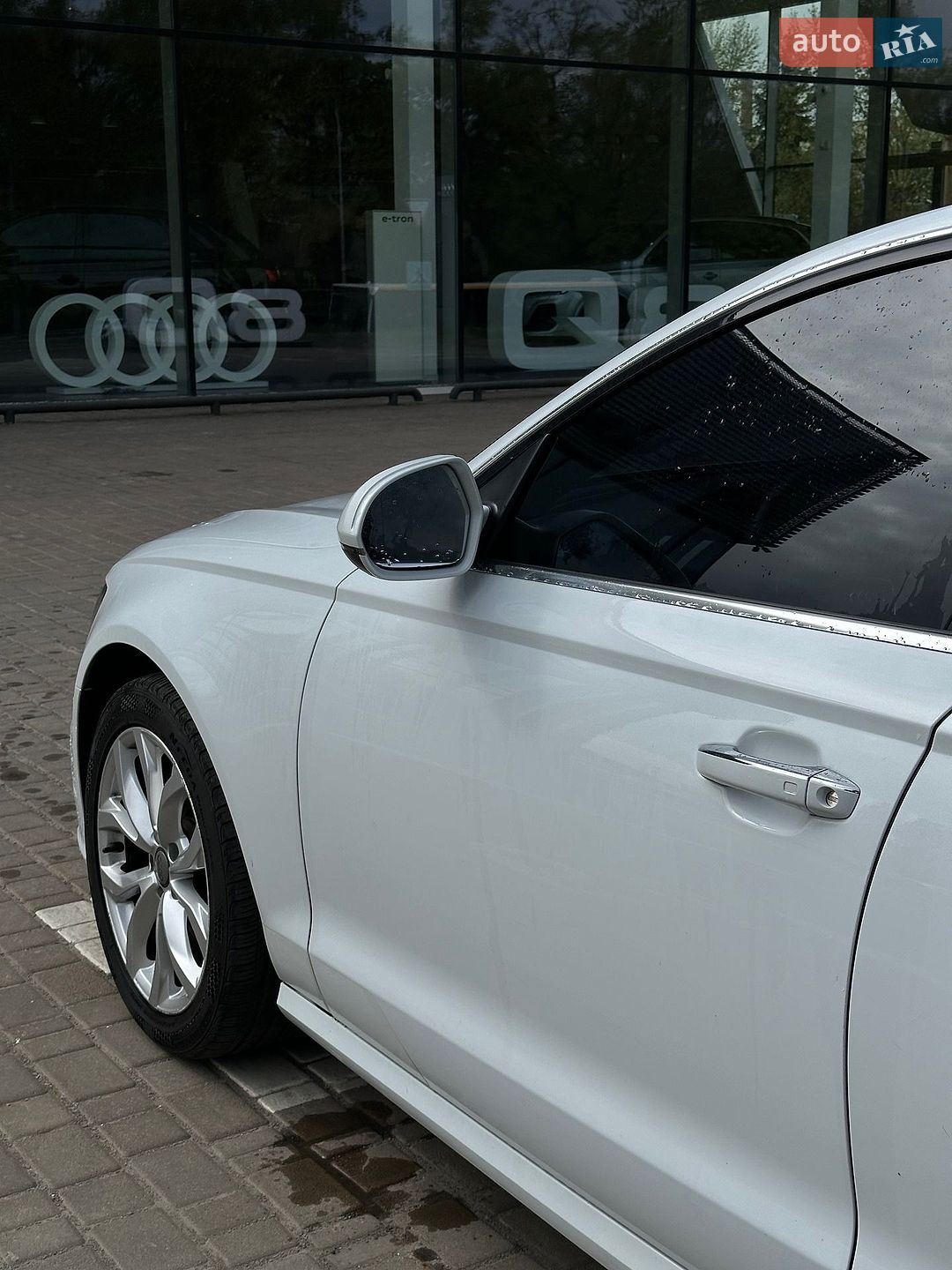 Audi A6 2015 VIN WAUZZZ4G8GN021861 фото оголошення 5 з 29
