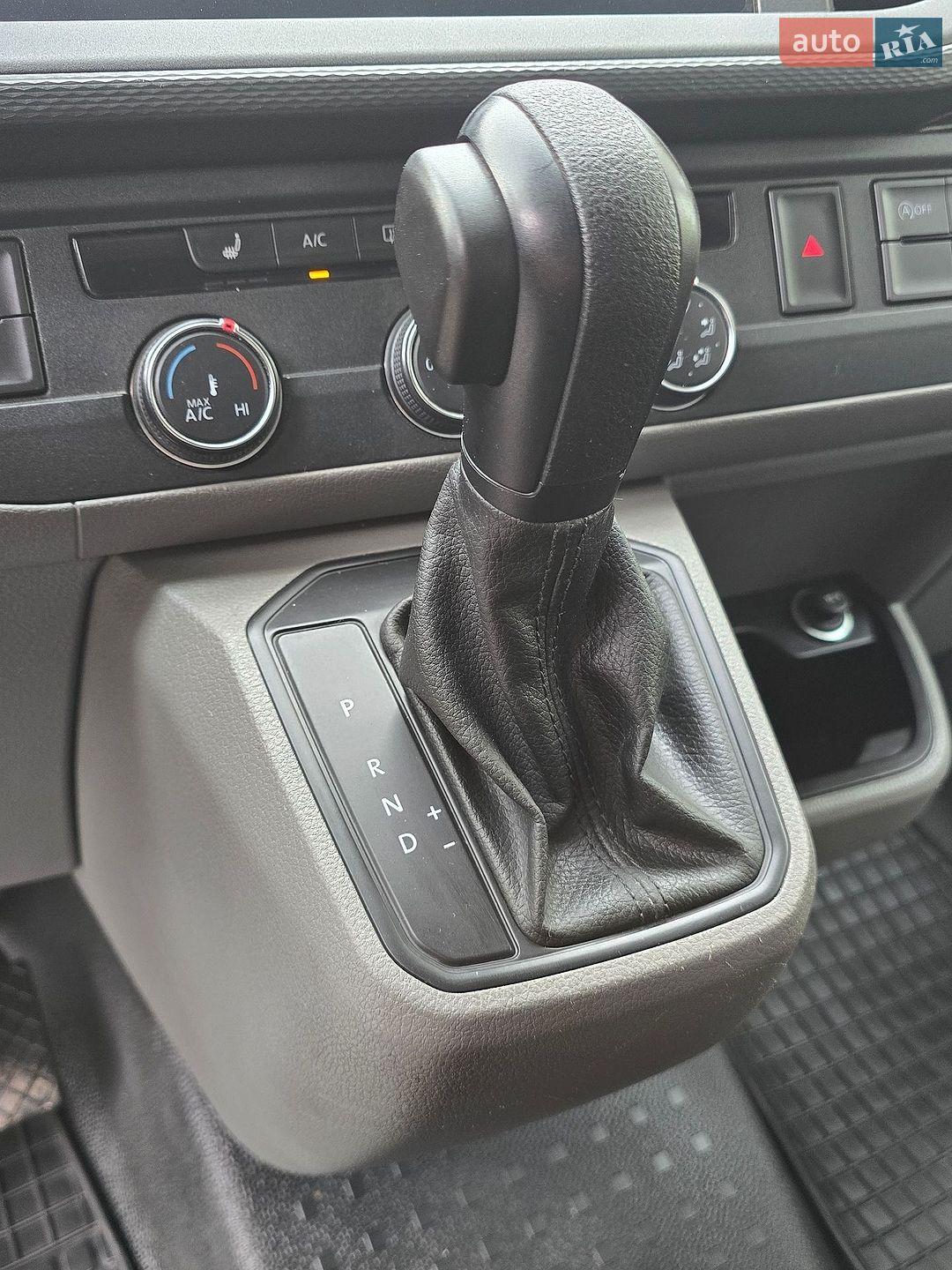 Volkswagen Transporter 2022 VIN WV1ZZZ7HZNH062328 фото оголошення 7 з 58