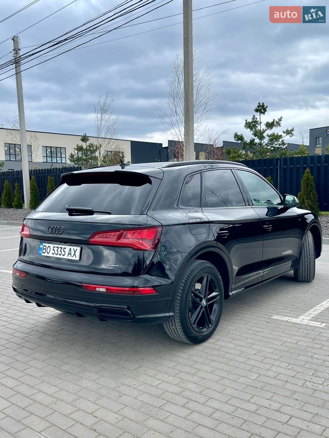 Audi Q5 2018 VIN WAUZZZFY2K2012086 фото оголошення 12 з 32