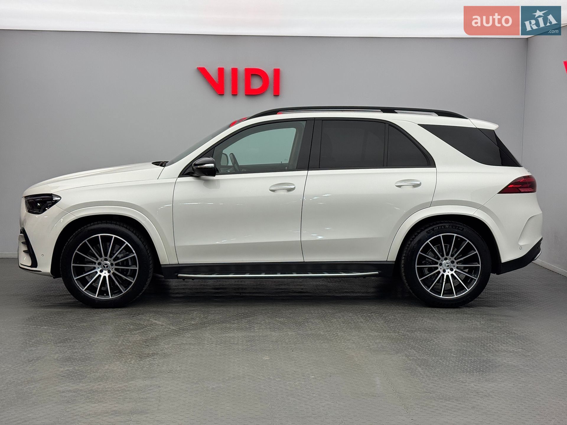 Mercedes-Benz GLE-Class 2023 VIN W1NFB3DB0RB055009 фото оголошення 3 з 25