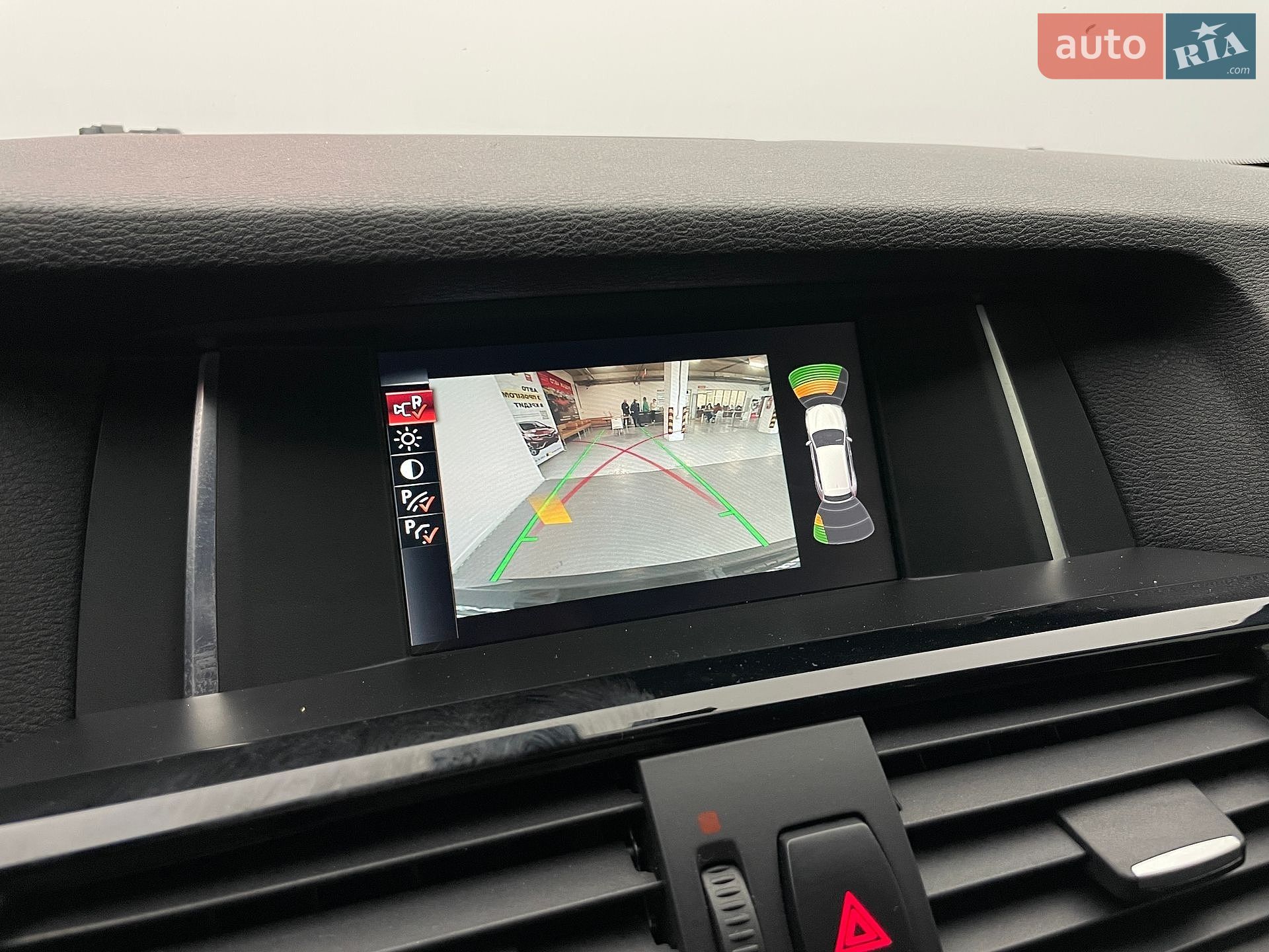 BMW X3 2017 VIN WBAWX310000B82224 фото оголошення 17 з 23