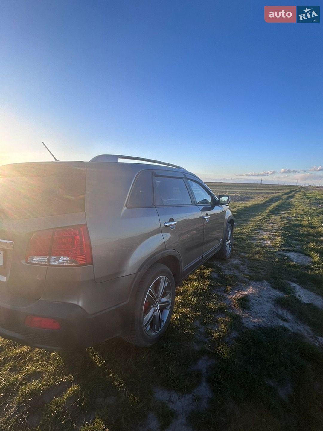 Kia Sorento 2010 VIN KNAKU814CB5149404 фото оголошення 5 з 5