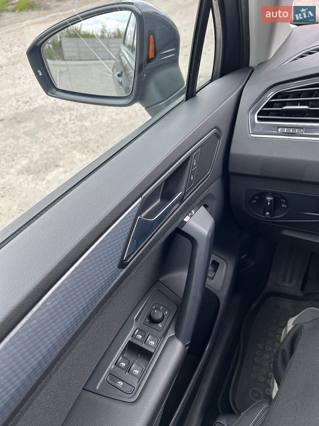 Volkswagen Tiguan 2021 VIN WVGZZZ5NZNW018381 фото оголошення 20 з 45
