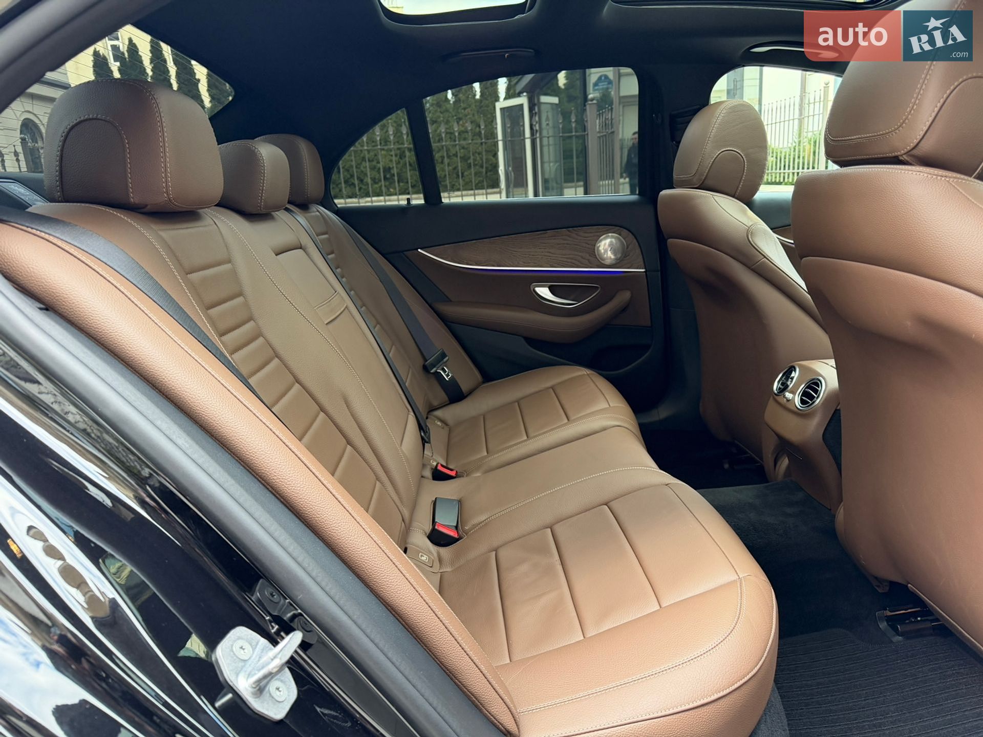 Mercedes-Benz E-Class 2018 VIN WDD2130341A447690 фото оголошення 45 з 68