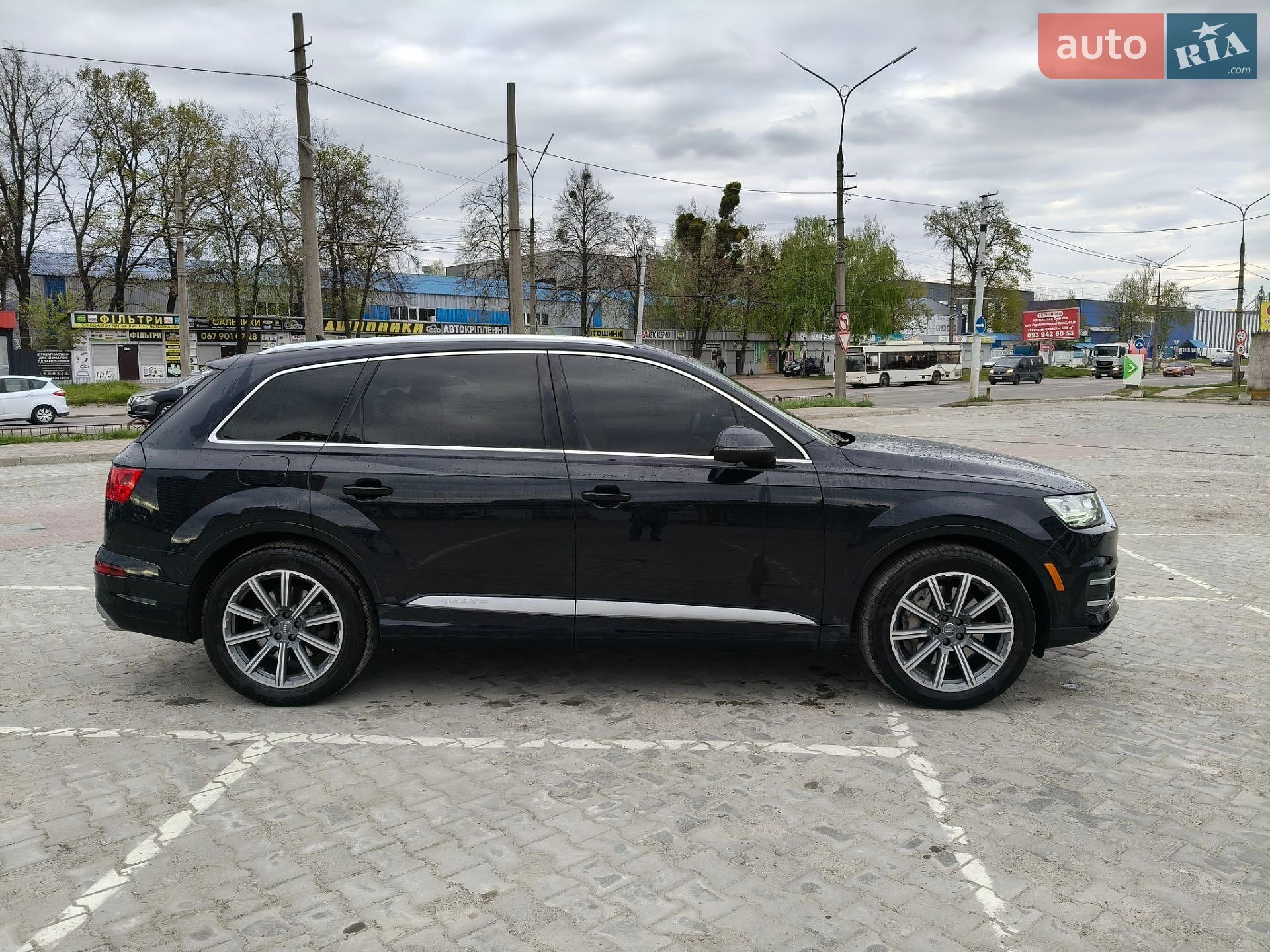 Audi Q7 2016 VIN WA1VAAF75HD035810 фото оголошення 19 з 26