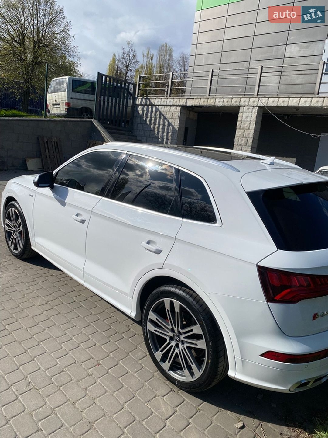 Audi SQ5 2017 VIN WA1A4AFY5J2015623 фото оголошення 10 з 54