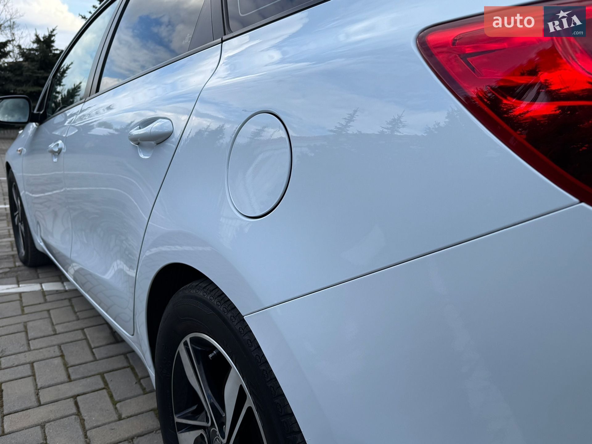 Kia Ceed 2015 VIN U5YHN816BFL134245 фото оголошення 3 з 10