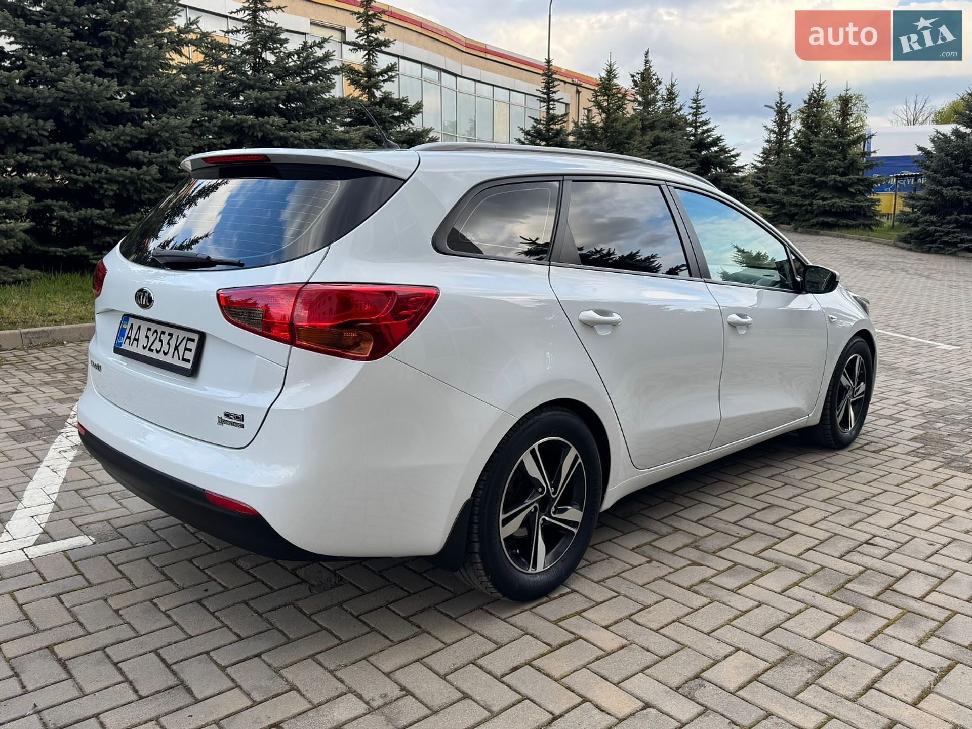 Kia Ceed 2015 VIN U5YHN816BFL134245 фото оголошення 9 з 10