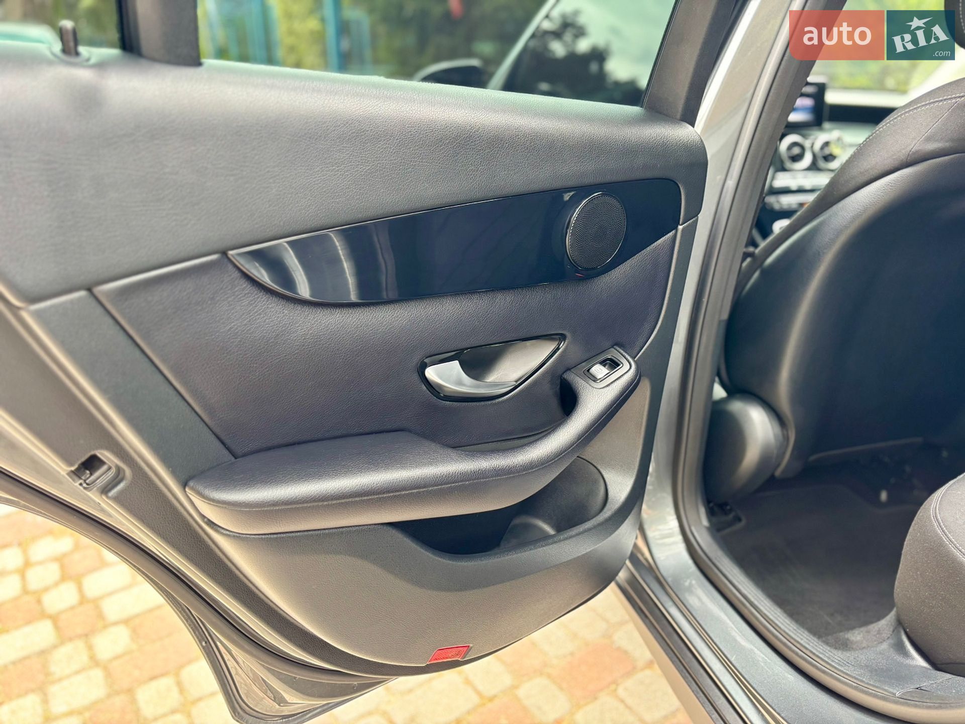Mercedes-Benz GLC-Class 2017 VIN WDC2539051F265090 фото оголошення 9 з 27
