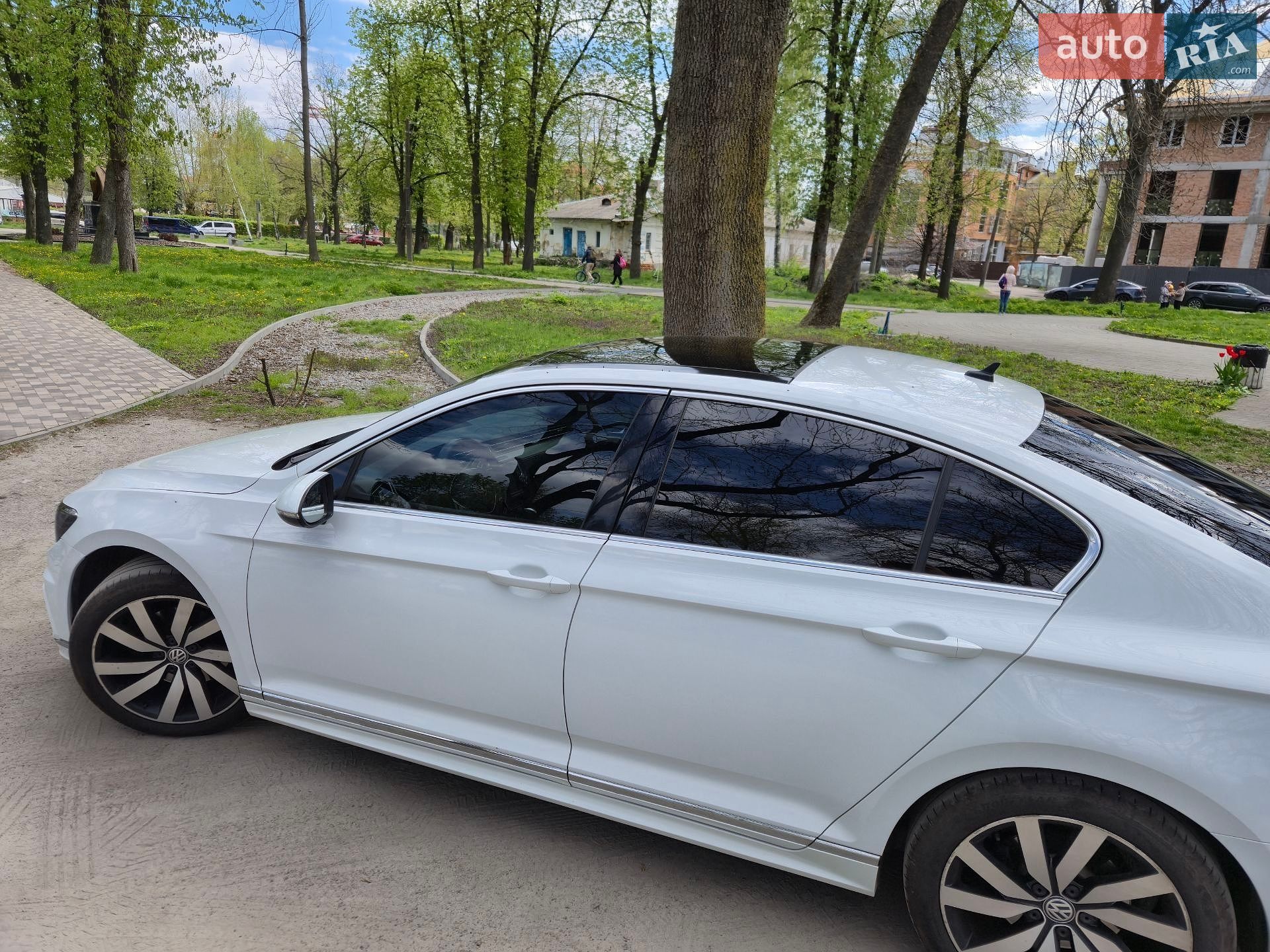 Volkswagen Passat 2016 VIN WVWZZZ3CZGE239996 фото оголошення 9 з 21