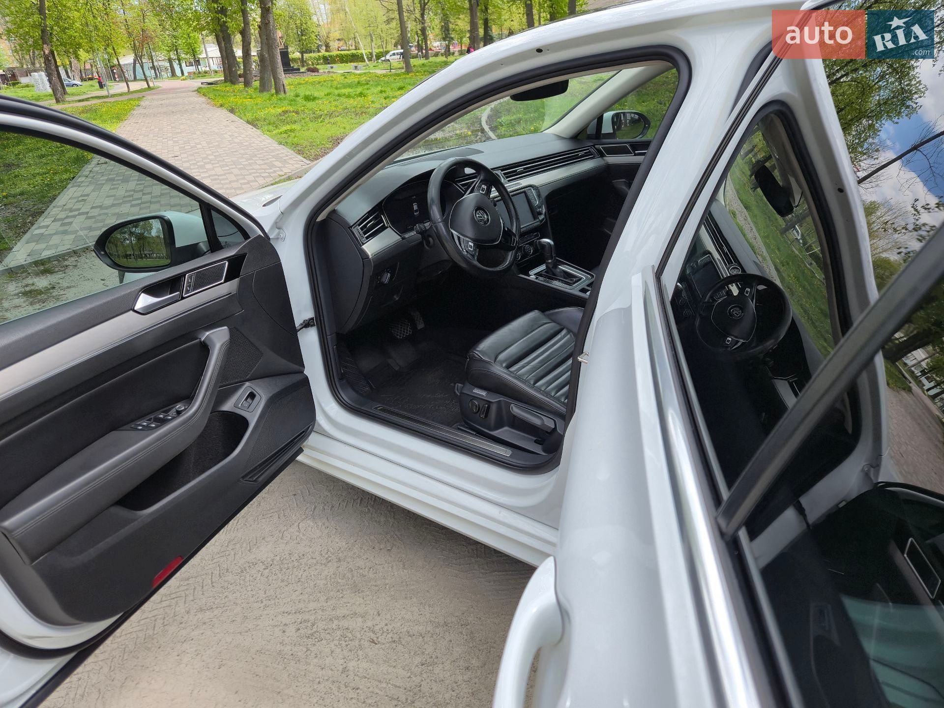 Volkswagen Passat 2016 VIN WVWZZZ3CZGE239996 фото оголошення 12 з 21