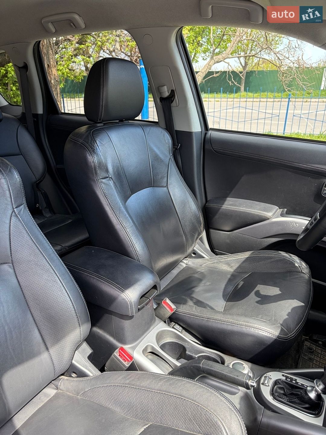 Mitsubishi Outlander XL 2011 VIN JMBXMCW7WBF014740 фото оголошення 3 з 14
