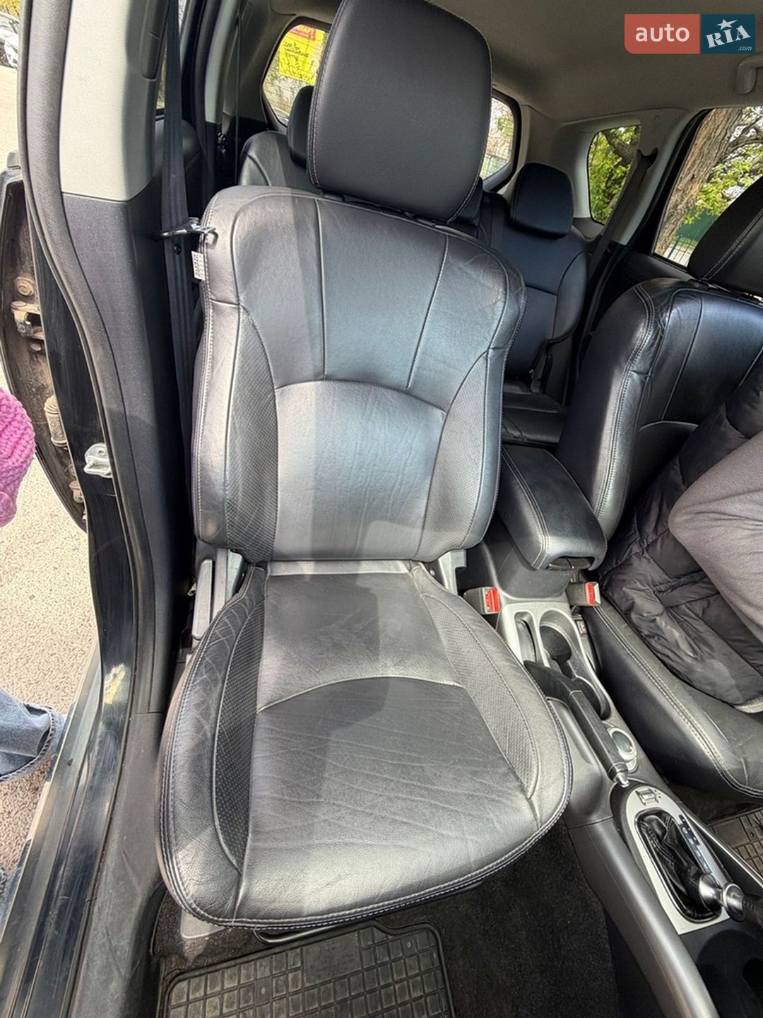 Mitsubishi Outlander XL 2011 VIN JMBXMCW7WBF014740 фото оголошення 5 з 14