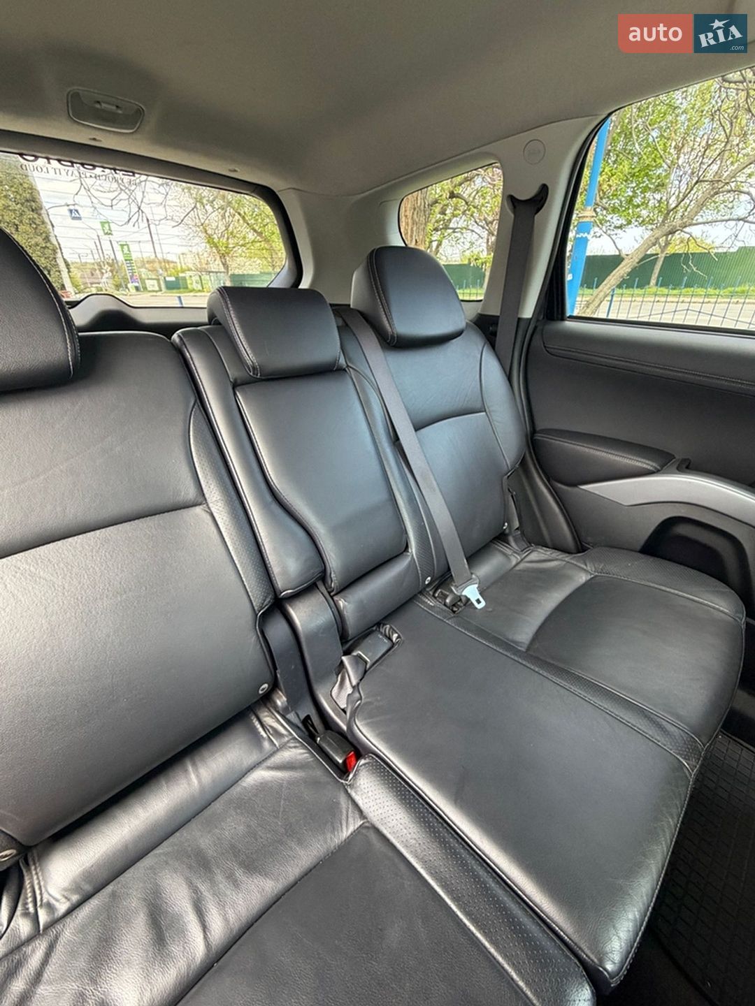 Mitsubishi Outlander XL 2011 VIN JMBXMCW7WBF014740 фото оголошення 10 з 14