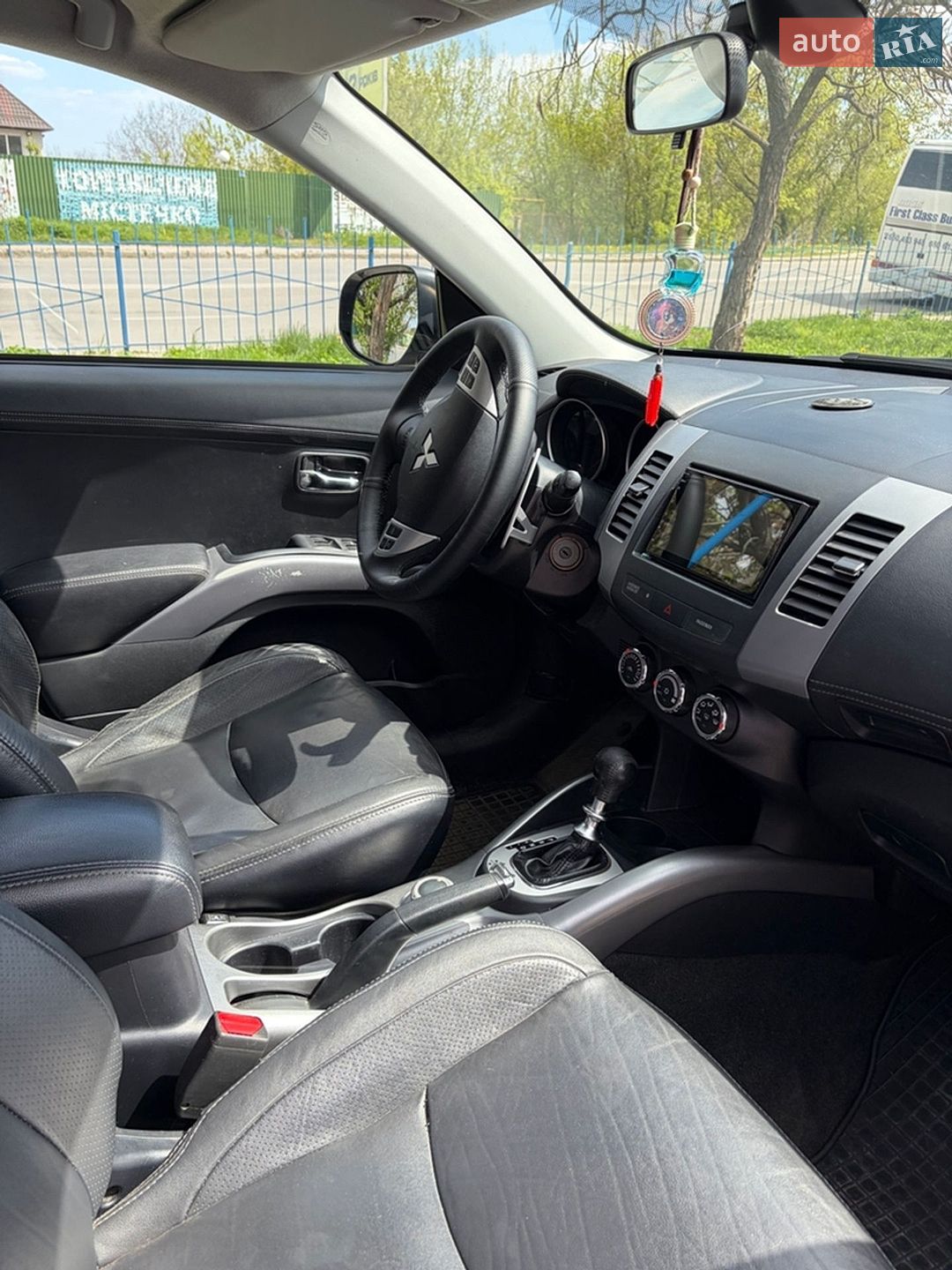 Mitsubishi Outlander XL 2011 VIN JMBXMCW7WBF014740 фото оголошення 13 з 14