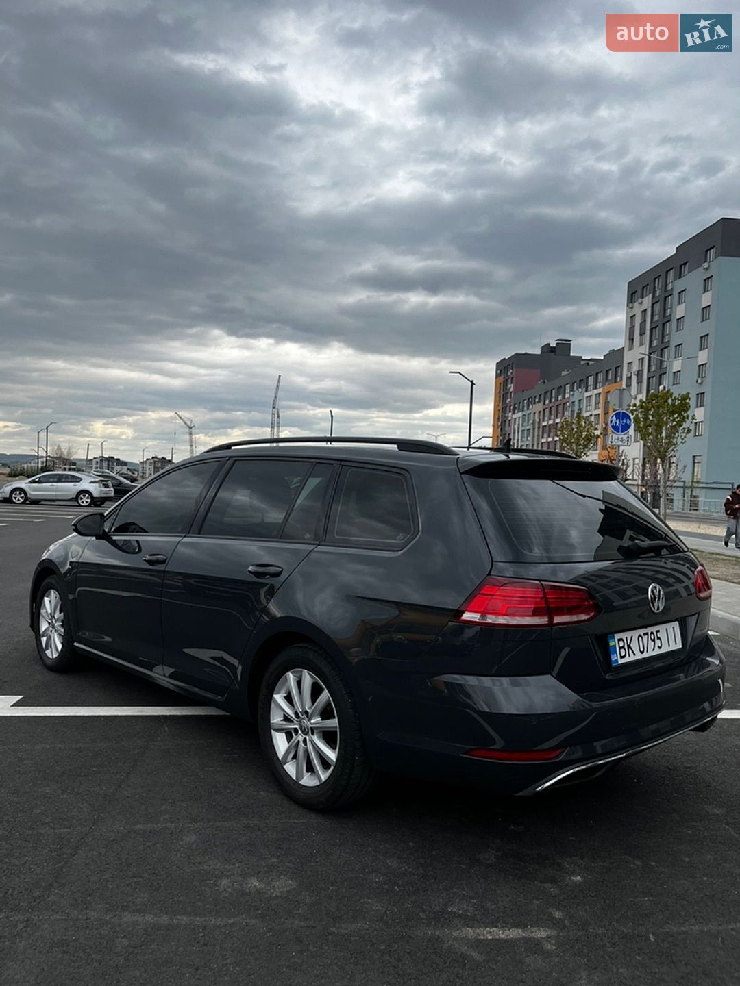 Volkswagen Golf 2017 VIN WVWZZZAUZJP567081 фото оголошення 6 з 53
