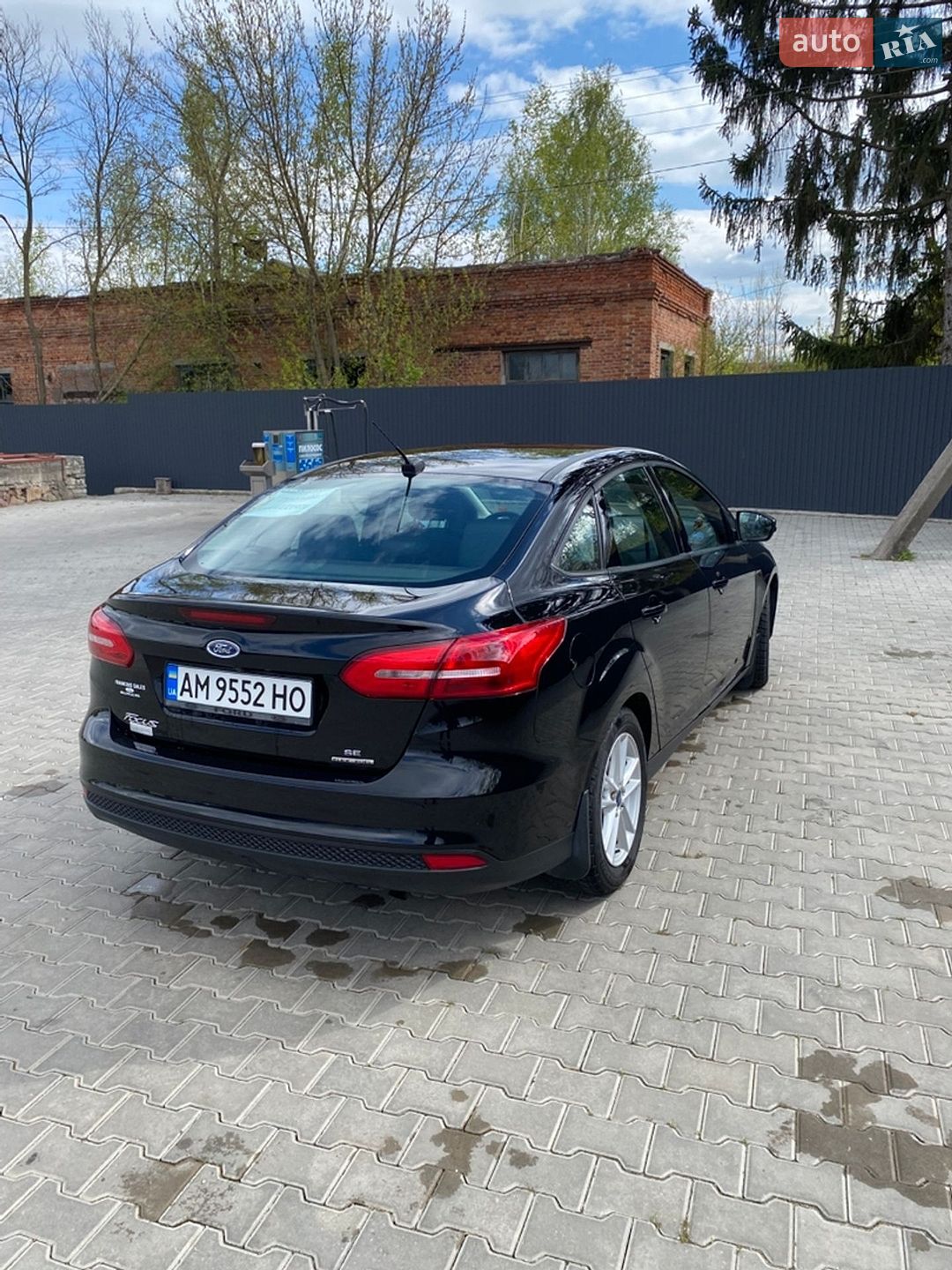 Ford Focus 2016 VIN 1FADP3F29GL379876 фото оголошення 5 з 19