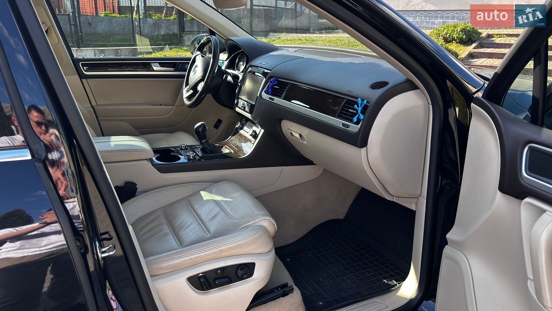 Volkswagen Touareg 2013 VIN WVGZZZ7PZED010157 фото оголошення 6 з 10