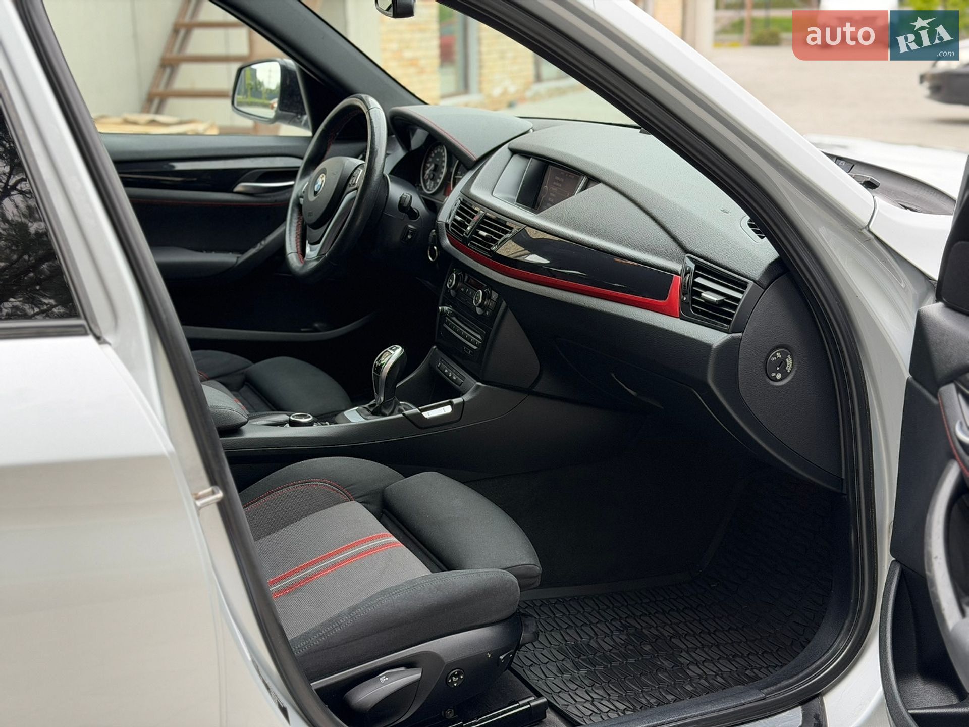 BMW X1 2014 VIN WBAVP71030V203389 фото оголошення 14 з 28