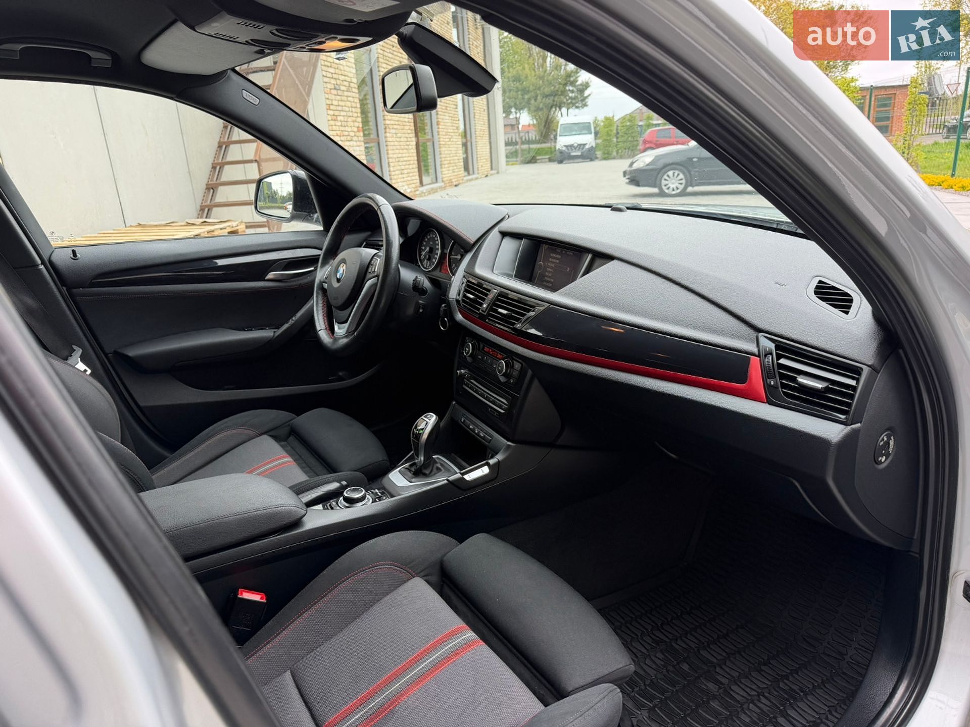 BMW X1 2014 VIN WBAVP71030V203389 фото оголошення 15 з 28