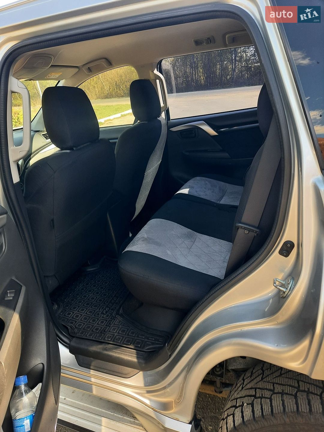 Mitsubishi Pajero Sport 2016 VIN MMCGJKS10GHZ00213 фото оголошення 8 з 15