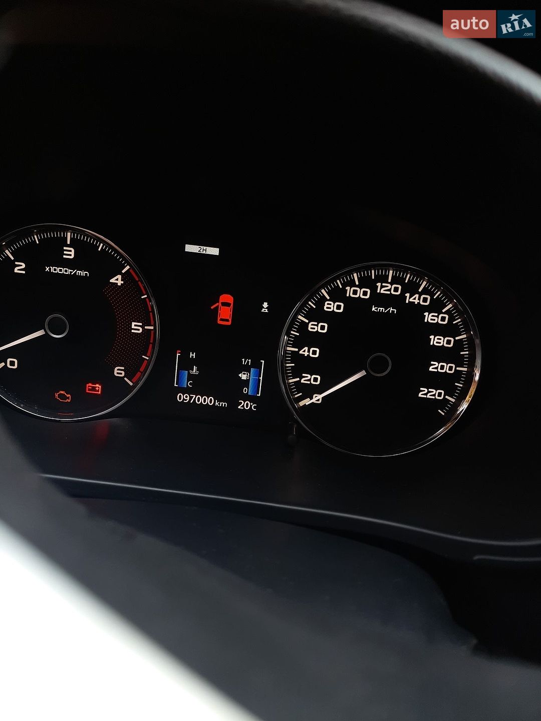 Mitsubishi Pajero Sport 2016 VIN MMCGJKS10GHZ00213 фото оголошення 10 з 15