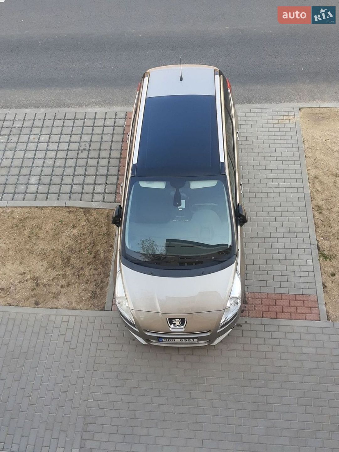 Peugeot 5008 2011 VIN VF30ARHE8BS210364 фото оголошення 4 з 17