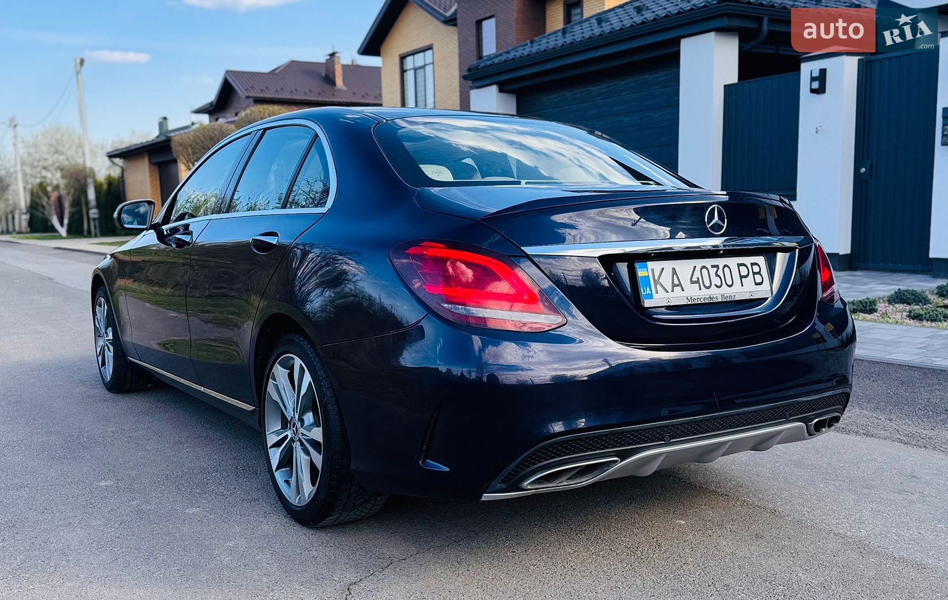 Mercedes-Benz C-Class 2016 VIN 55SWF4KB1HU195309 фото оголошення 6 з 34