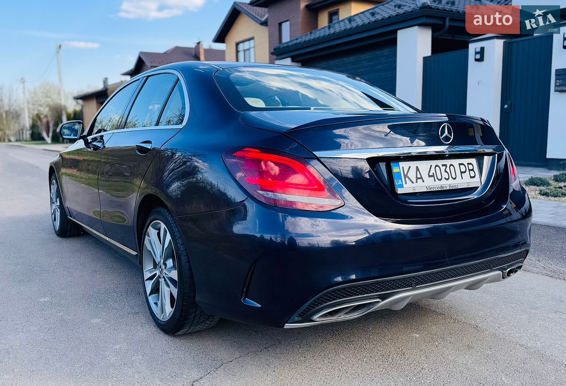 Mercedes-Benz C-Class 2016 VIN 55SWF4KB1HU195309 фото оголошення 7 з 34