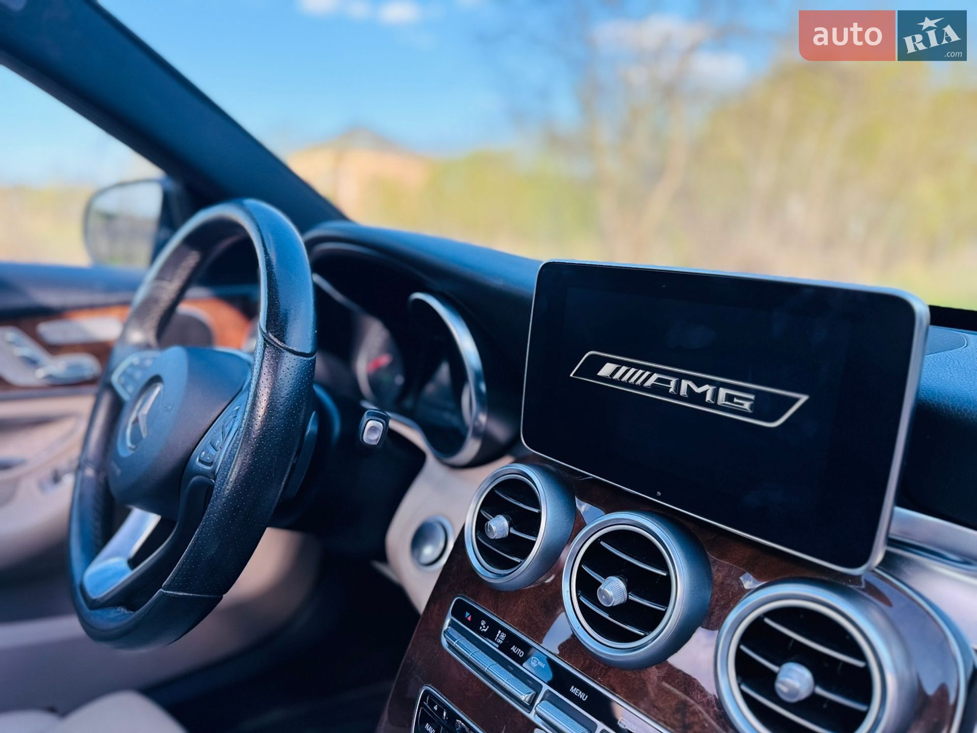 Mercedes-Benz C-Class 2016 VIN 55SWF4KB1HU195309 фото оголошення 17 з 34