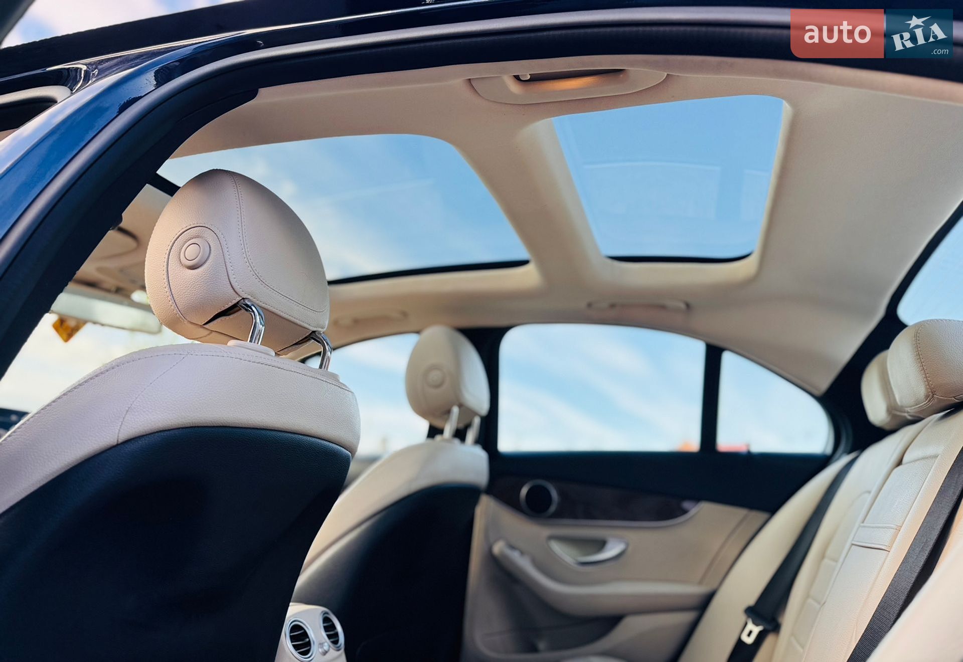 Mercedes-Benz C-Class 2016 VIN 55SWF4KB1HU195309 фото оголошення 33 з 34