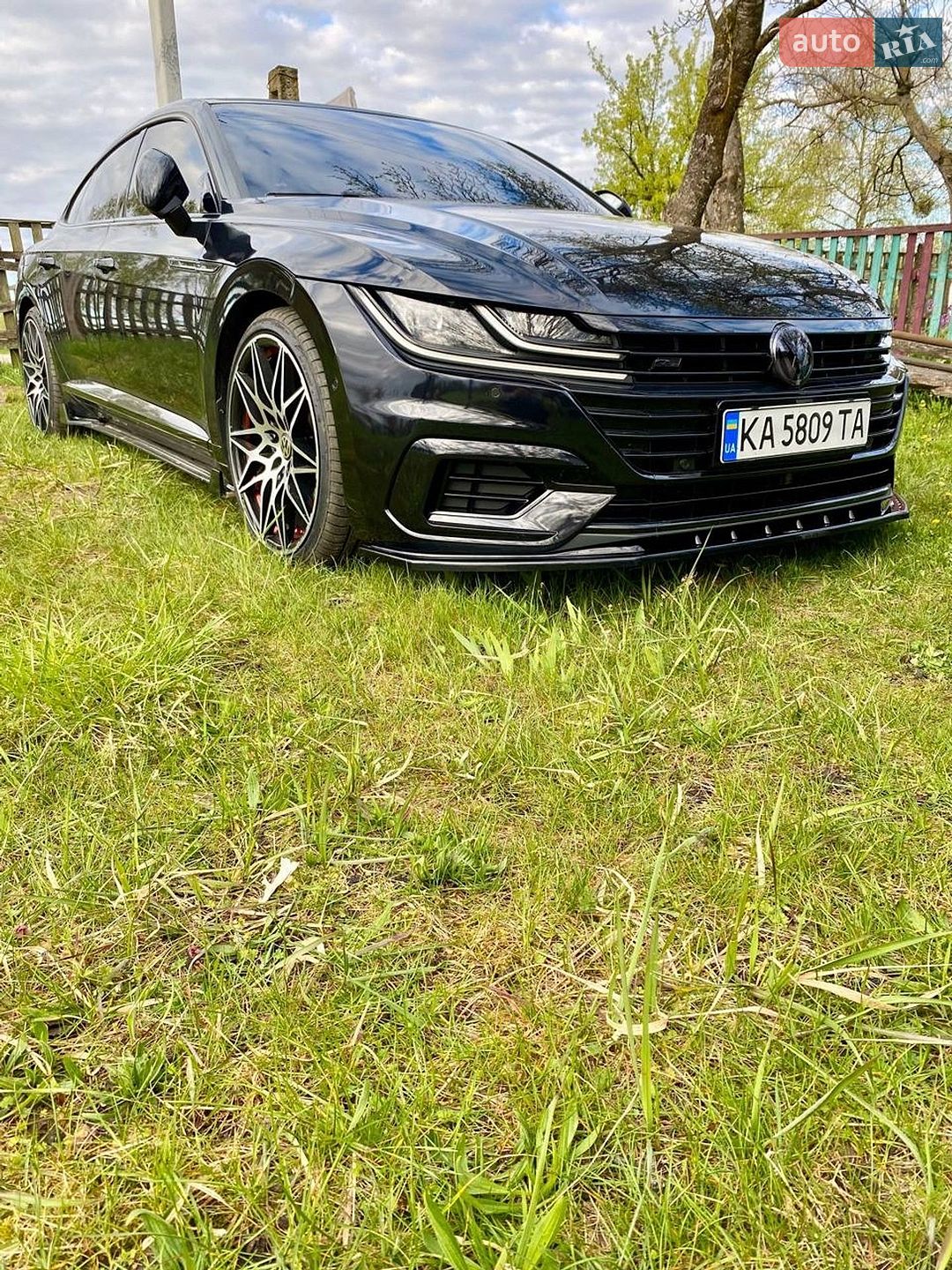 Volkswagen Arteon 2018 VIN WVWZZZ3HZJE532395 фото оголошення 2 з 30