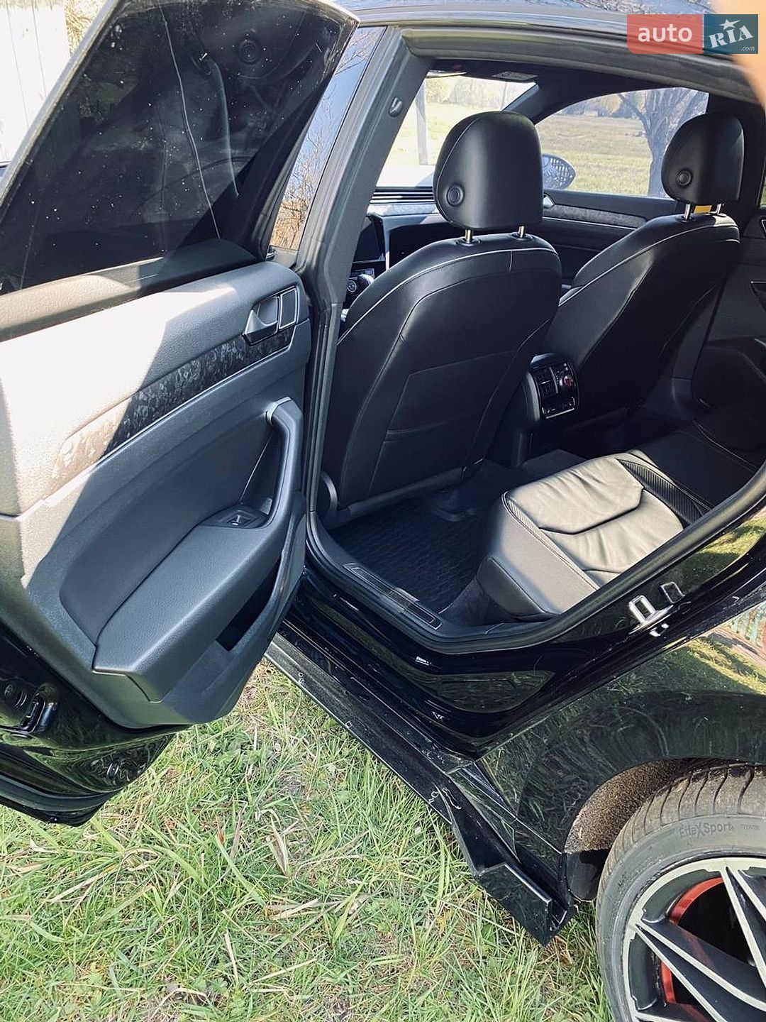 Volkswagen Arteon 2018 VIN WVWZZZ3HZJE532395 фото оголошення 21 з 30