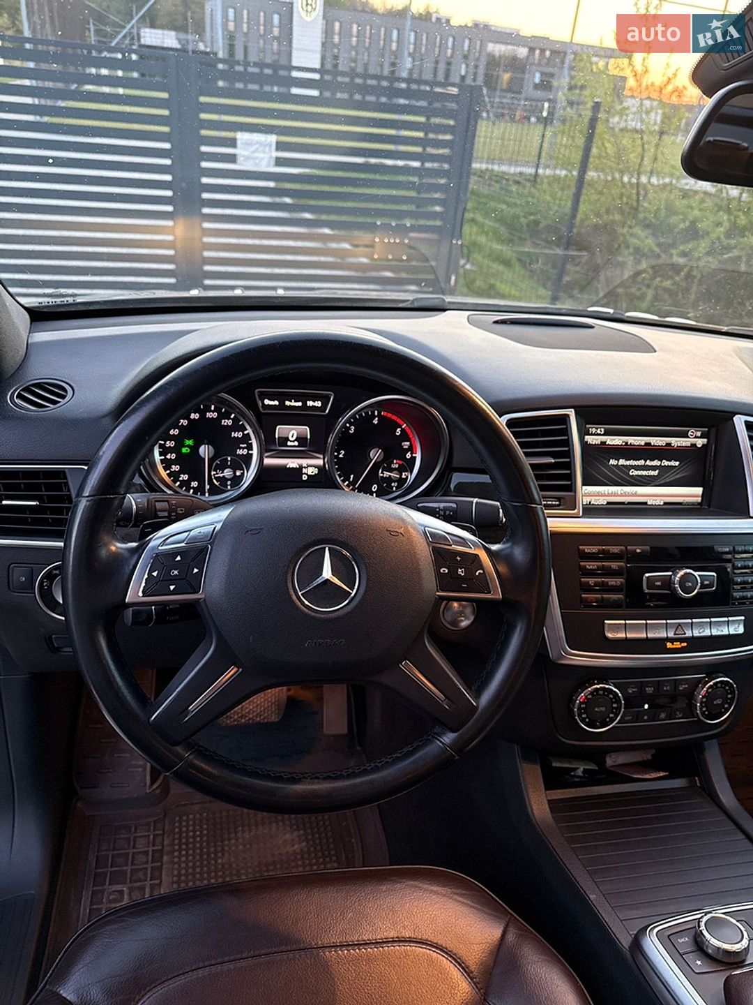 Mercedes-Benz M-Class 2013 VIN 4JGDA2EBXDA229916 фото оголошення 4 з 28