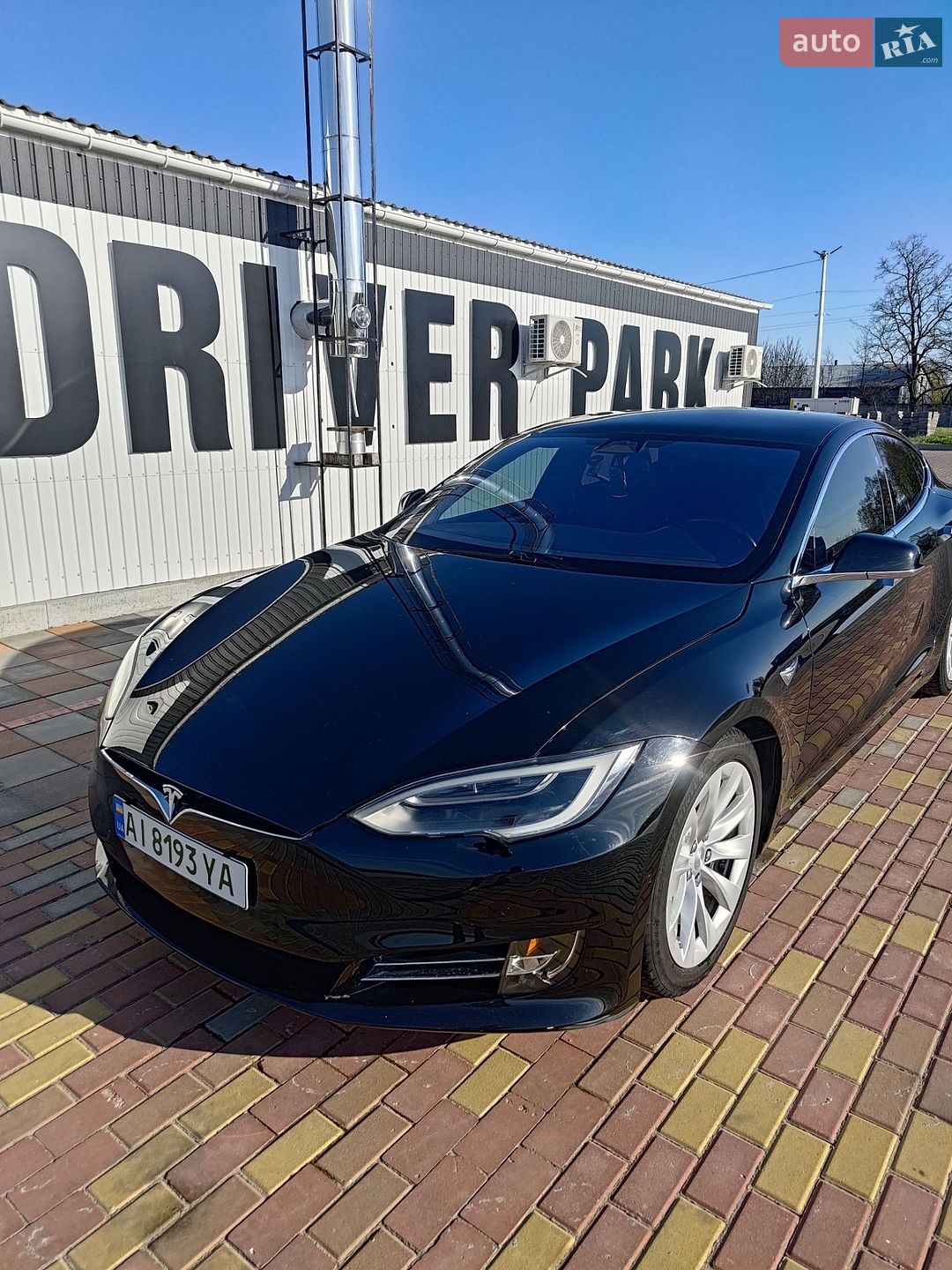 Tesla Model S 2017 VIN 5YJSA1E17HF232749 фото оголошення 10 з 20