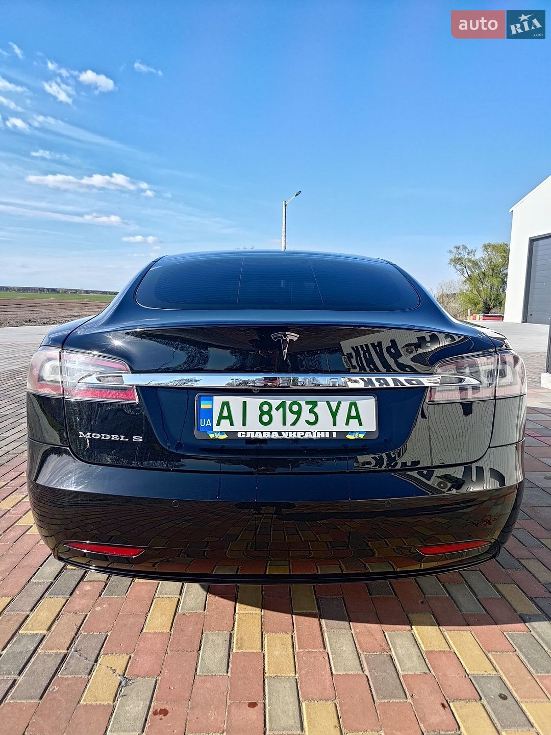 Tesla Model S 2017 VIN 5YJSA1E17HF232749 фото оголошення 18 з 20