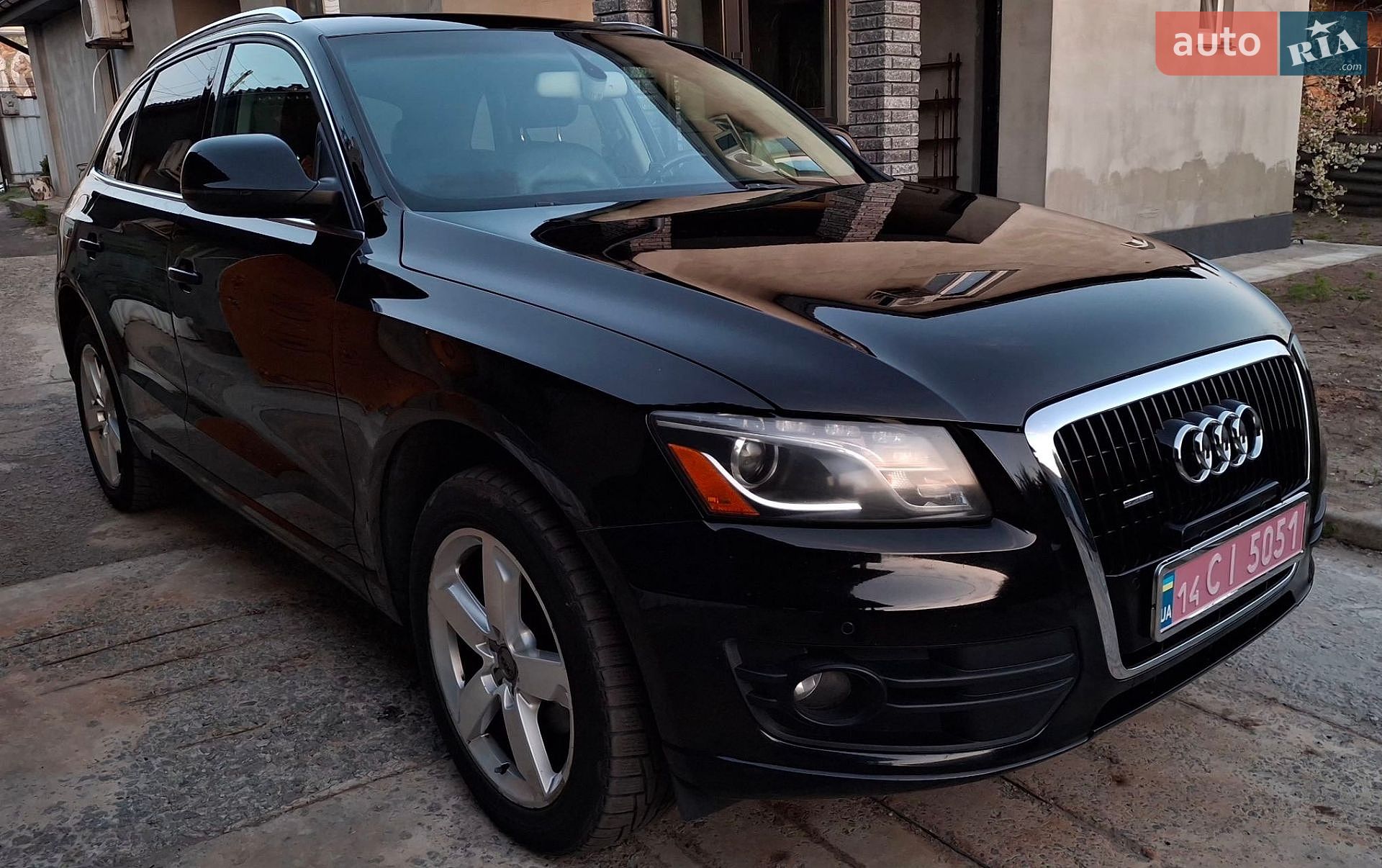 Audi Q5 2012 VIN WA1LFAFP0CA099448 фото оголошення 41 з 45
