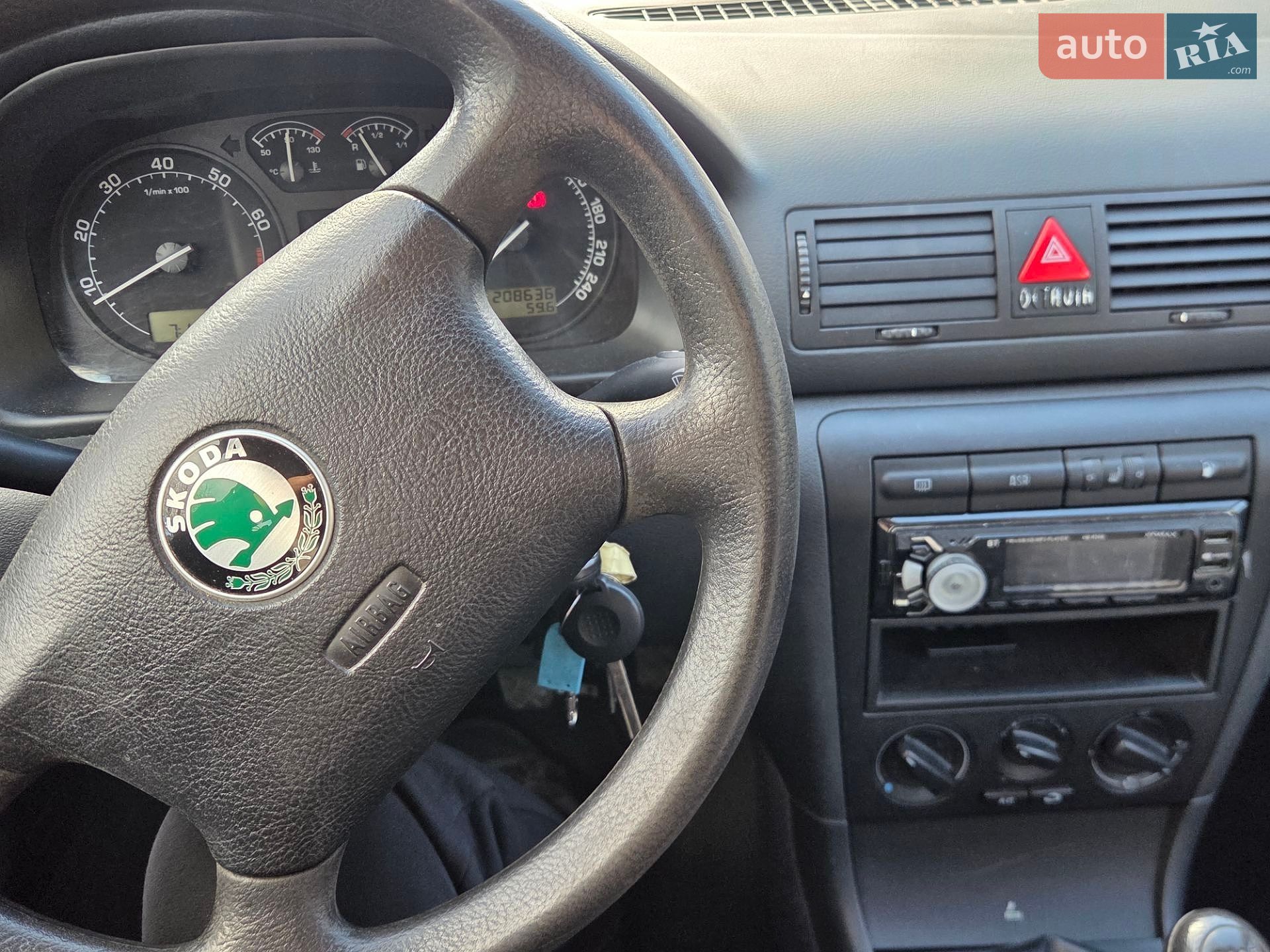 Skoda Octavia 2002 VIN TMBCX21U712504346 фото оголошення 4 з 57