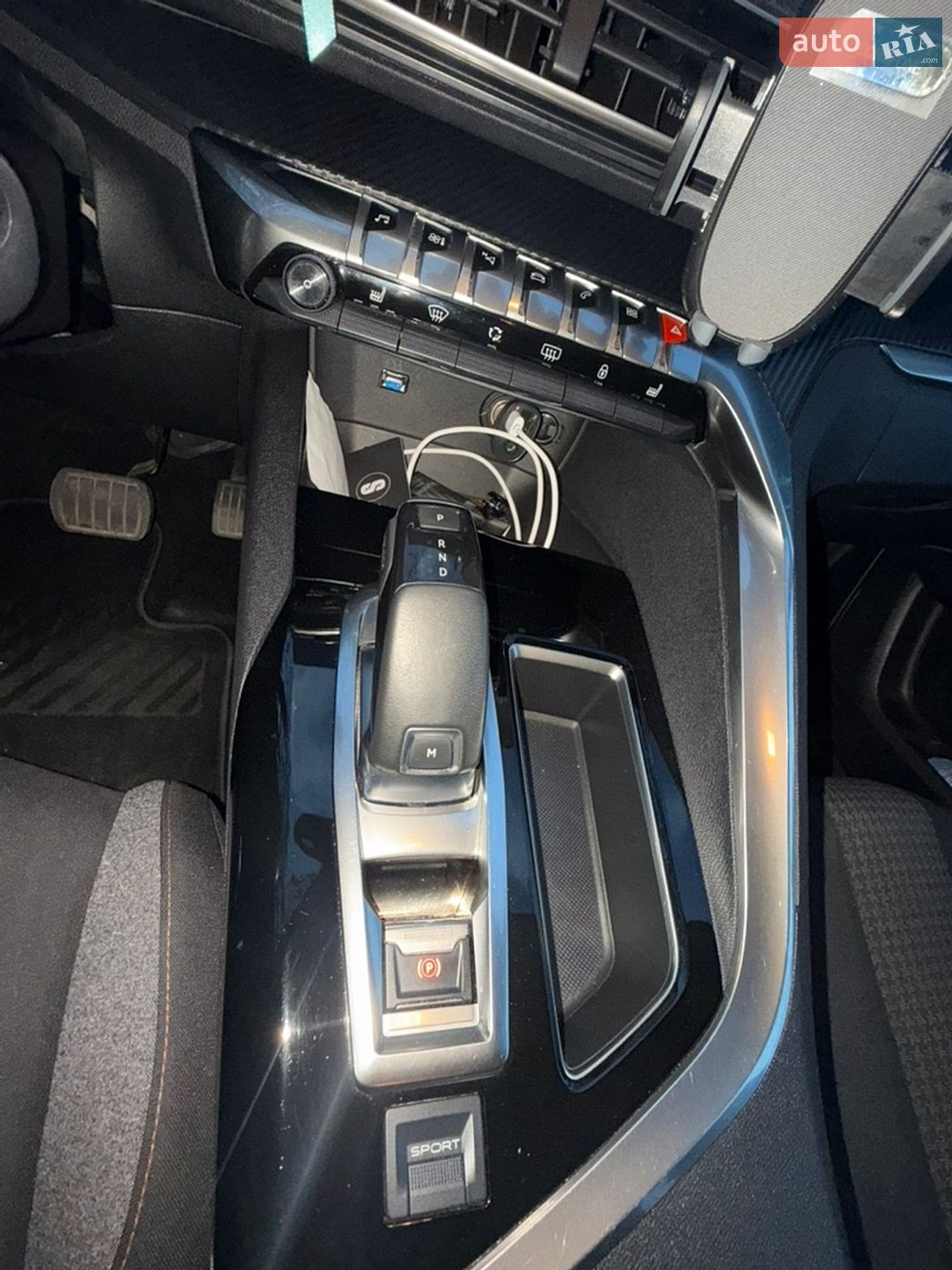 Peugeot 5008 2018 VIN VF3MCYHZRJL039613 фото оголошення 2 з 32