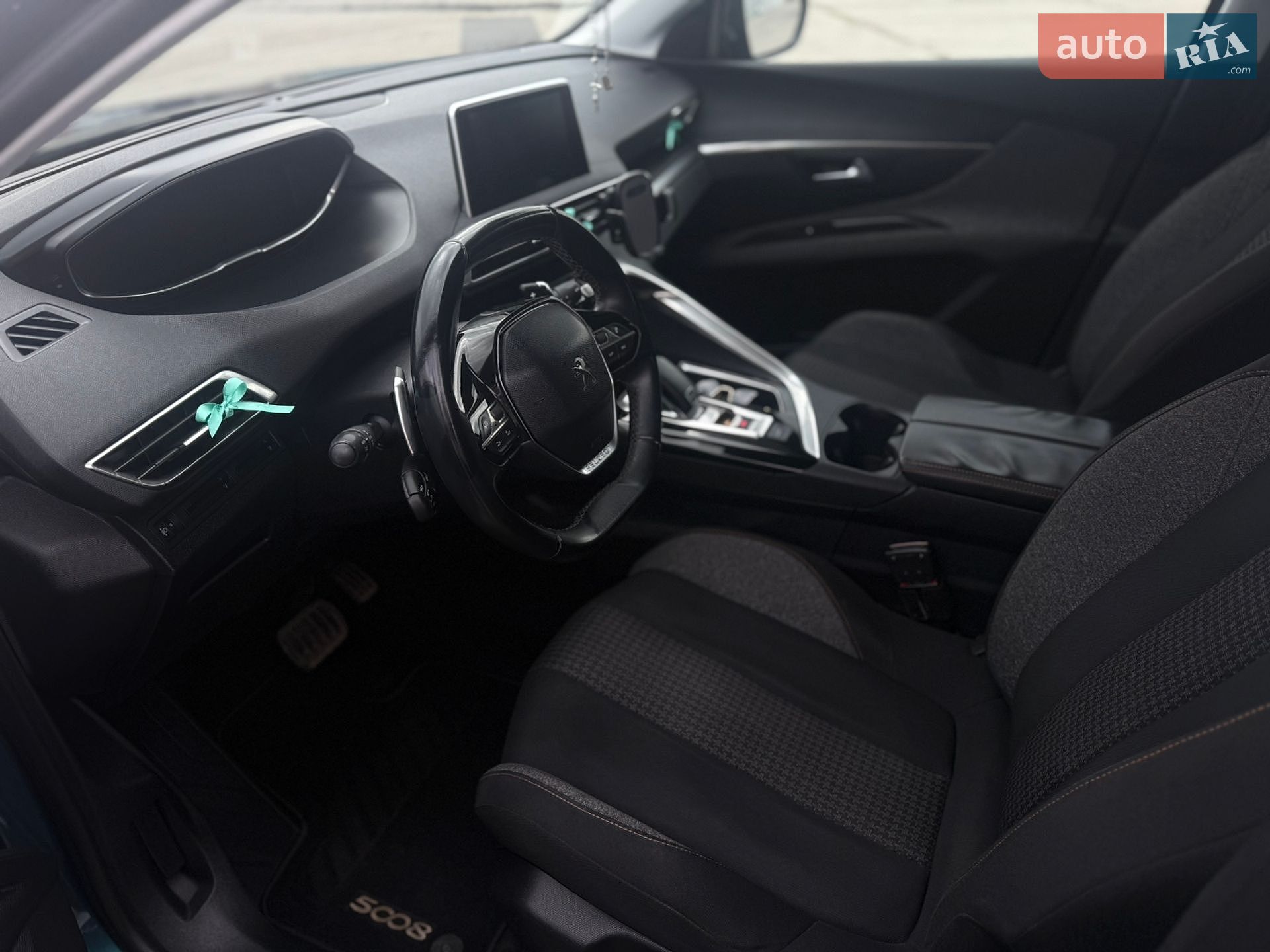 Peugeot 5008 2018 VIN VF3MCYHZRJL039613 фото оголошення 22 з 32