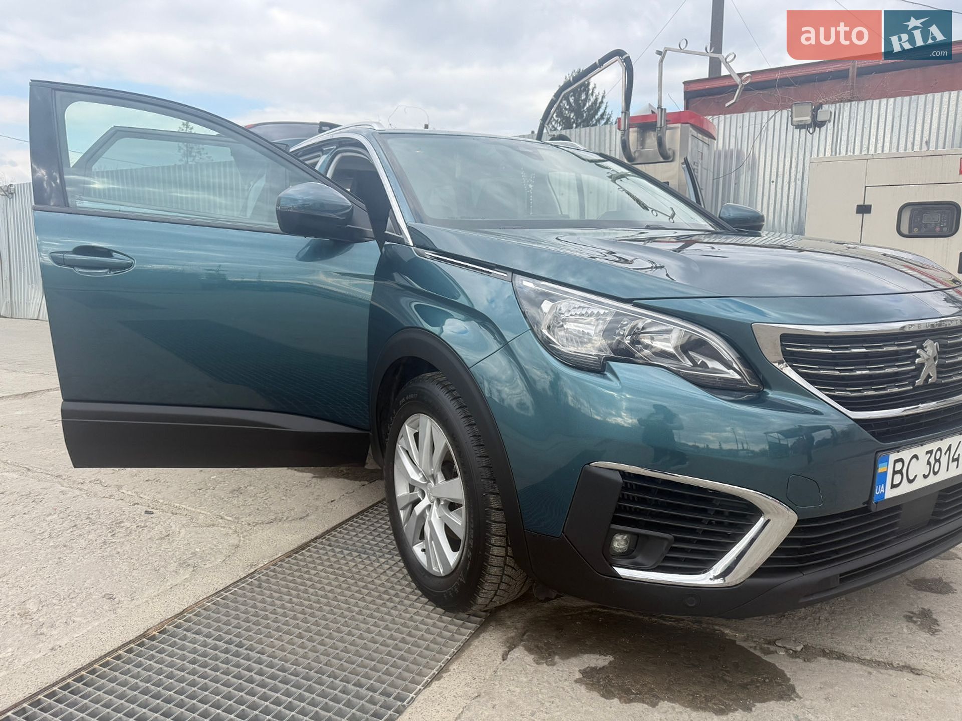 Peugeot 5008 2018 VIN VF3MCYHZRJL039613 фото оголошення 26 з 32