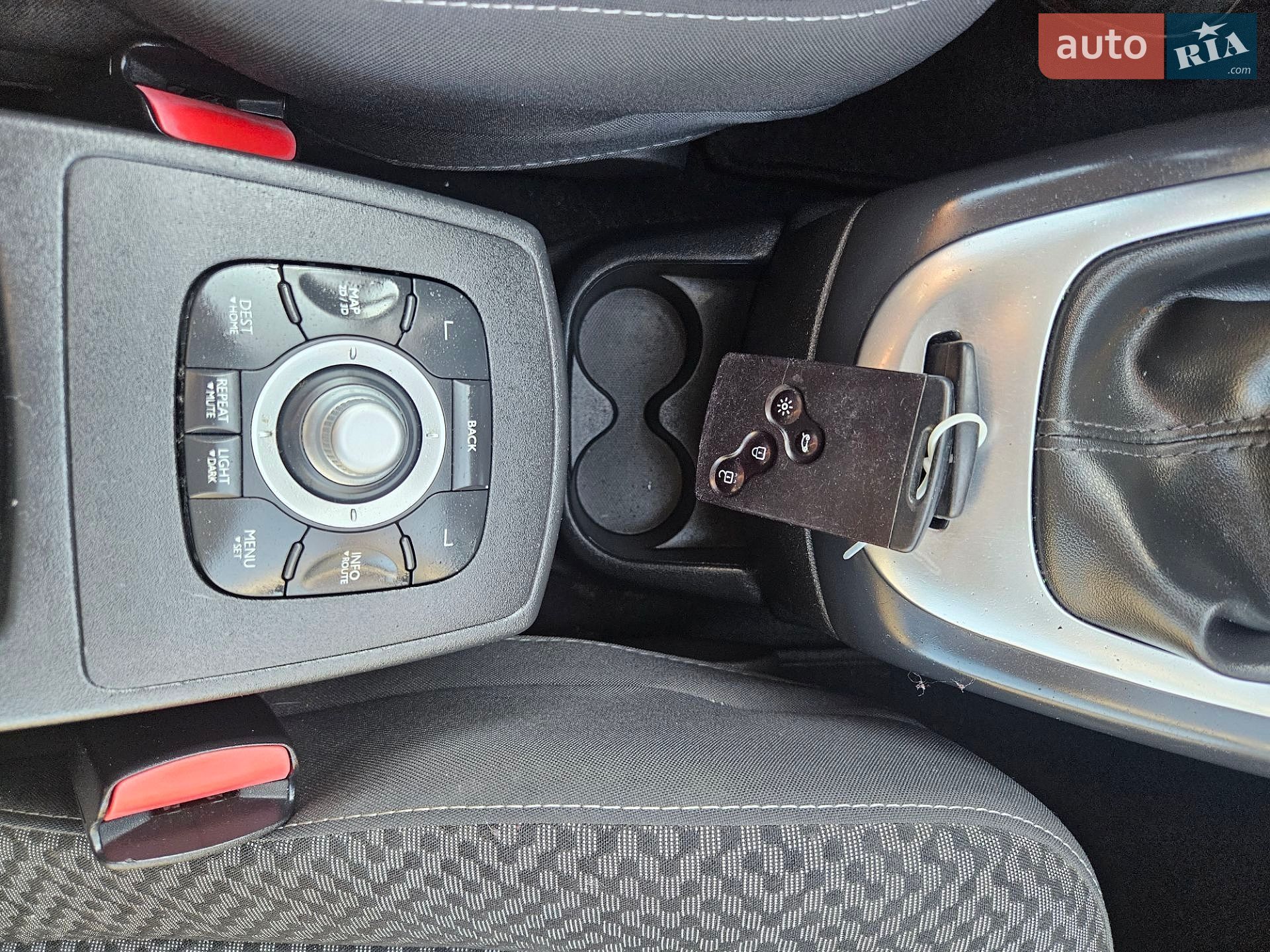Renault Grand Scenic 2012 VIN VF1JZ1WB646509851 фото оголошення 18 з 39