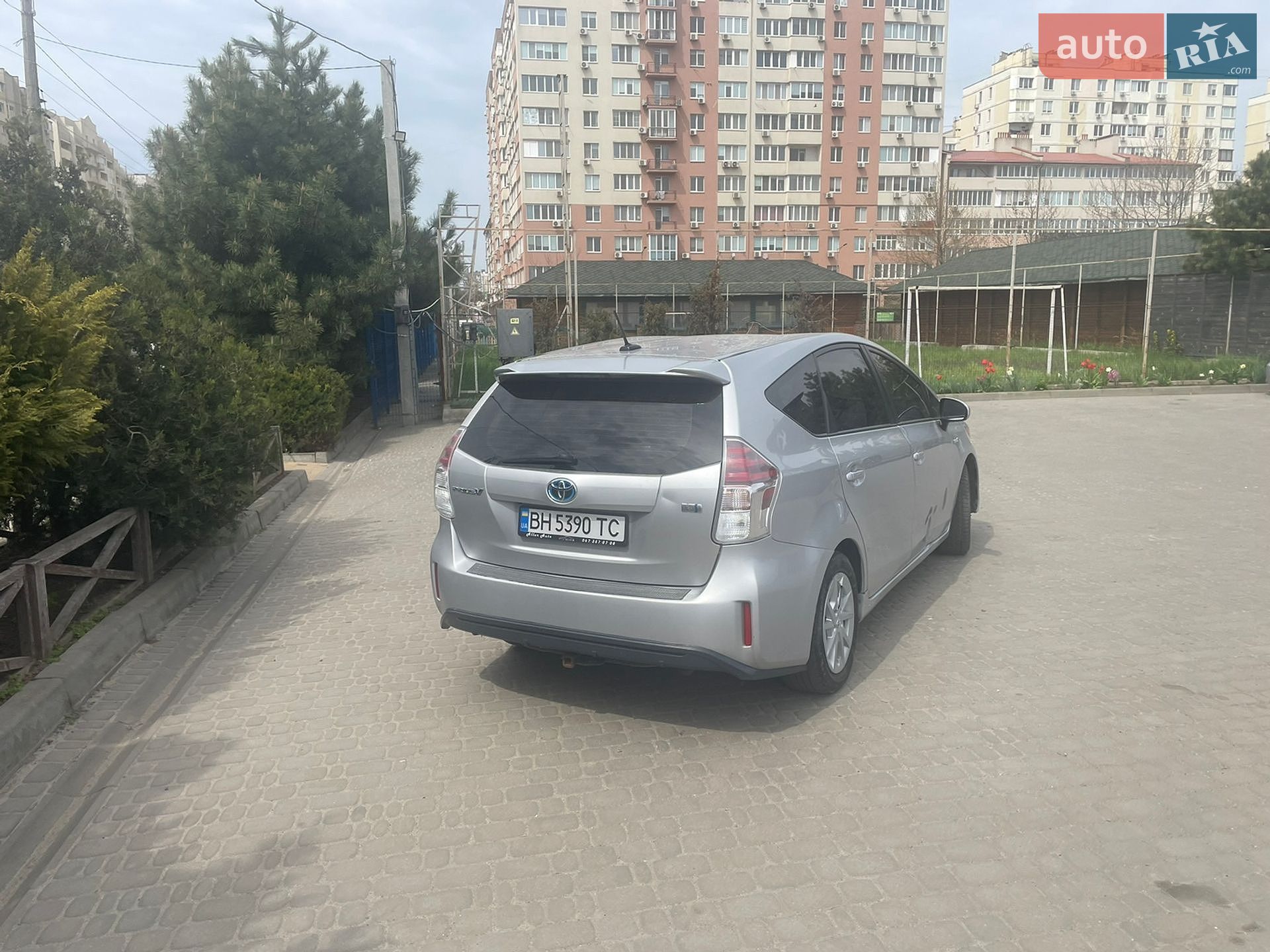 Toyota Prius v 2015 VIN JTDZN3EU9GJ047652 фото оголошення 3 з 5